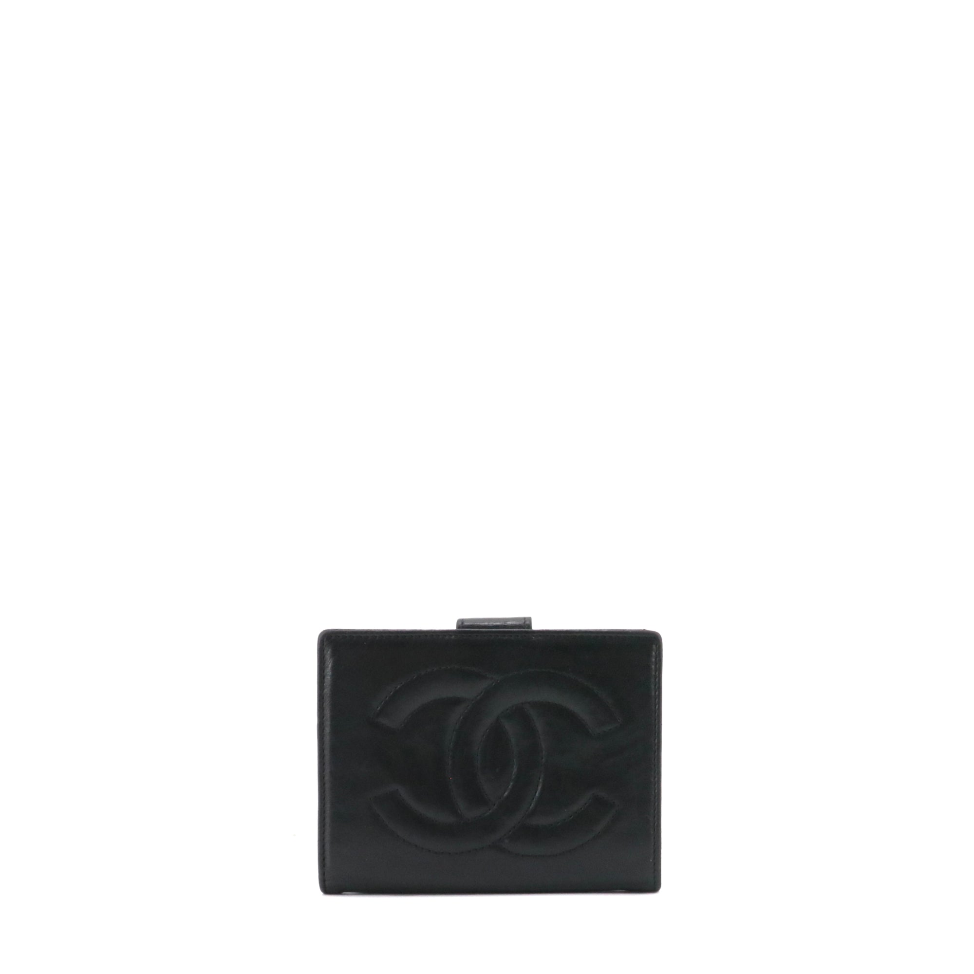 CHANEL - Black quilted leather wallet