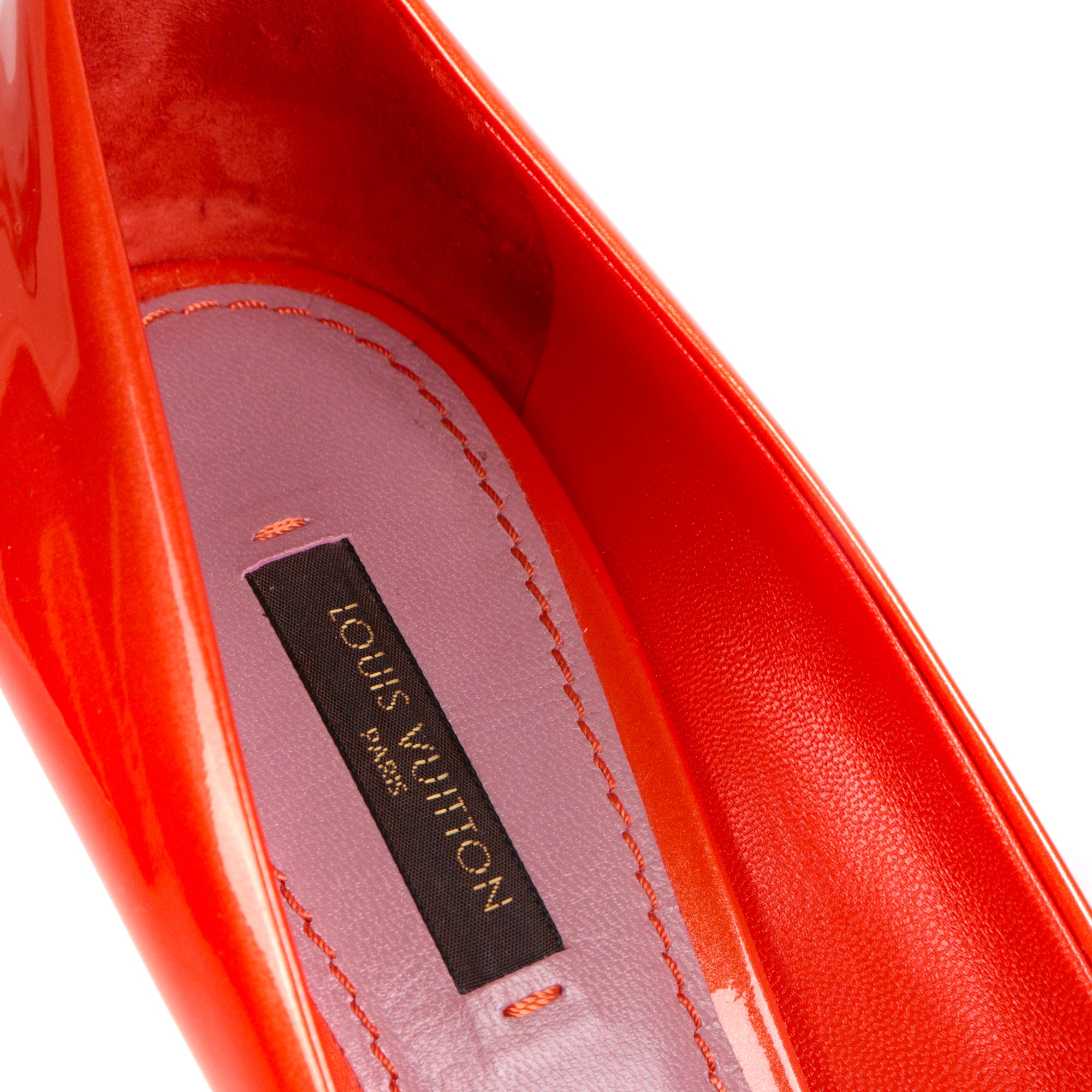 LOUIS VUITTON - Escarpins Louis Vuitton en cuir verni orange (T37,5)