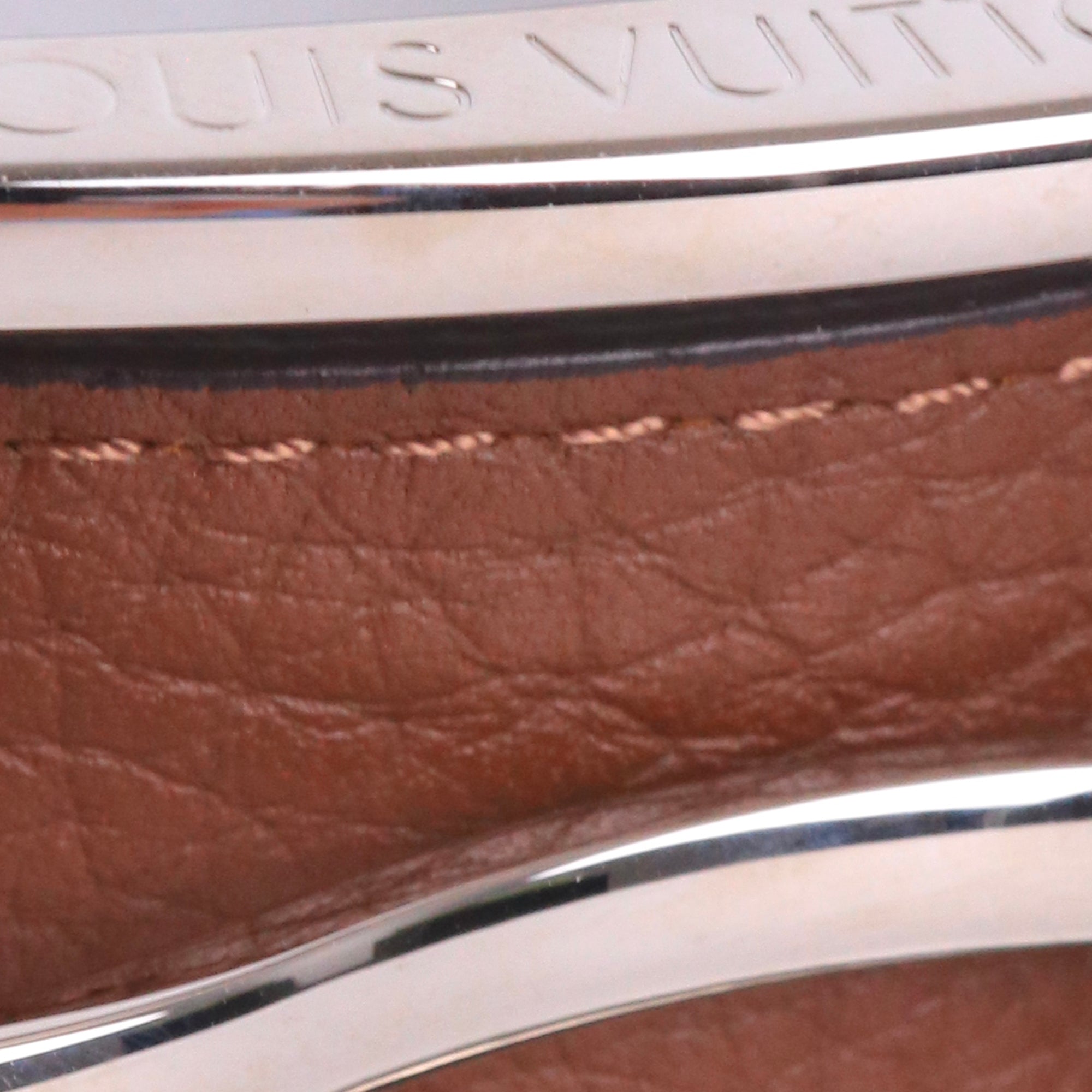 LOUIS VUITTON - Ceinture Louis Vuitton en cuir grainé marron (T100)