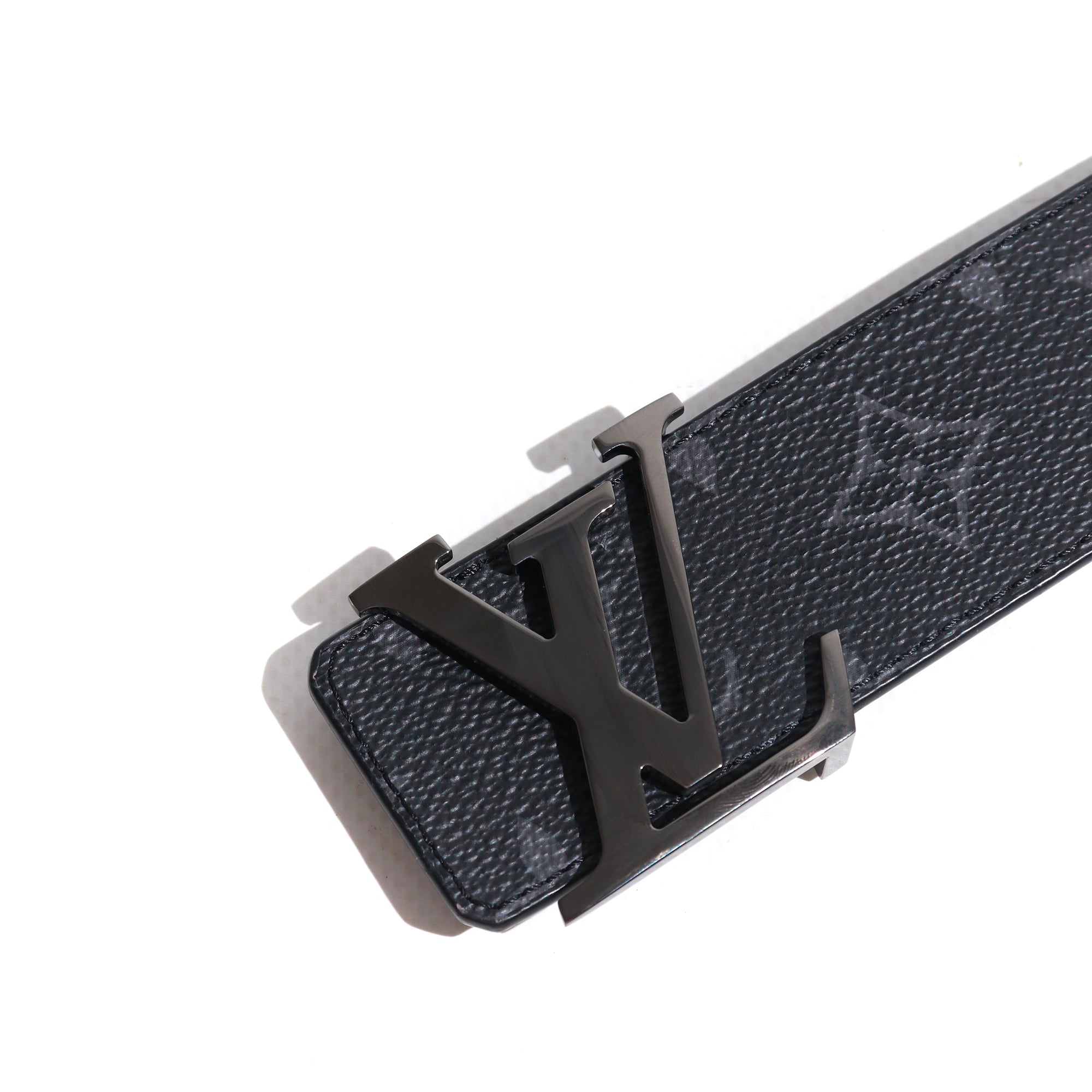 LOUIS VUITTON - Ceinture LV Initiales réversible en toile monogramme et cuir (T85)