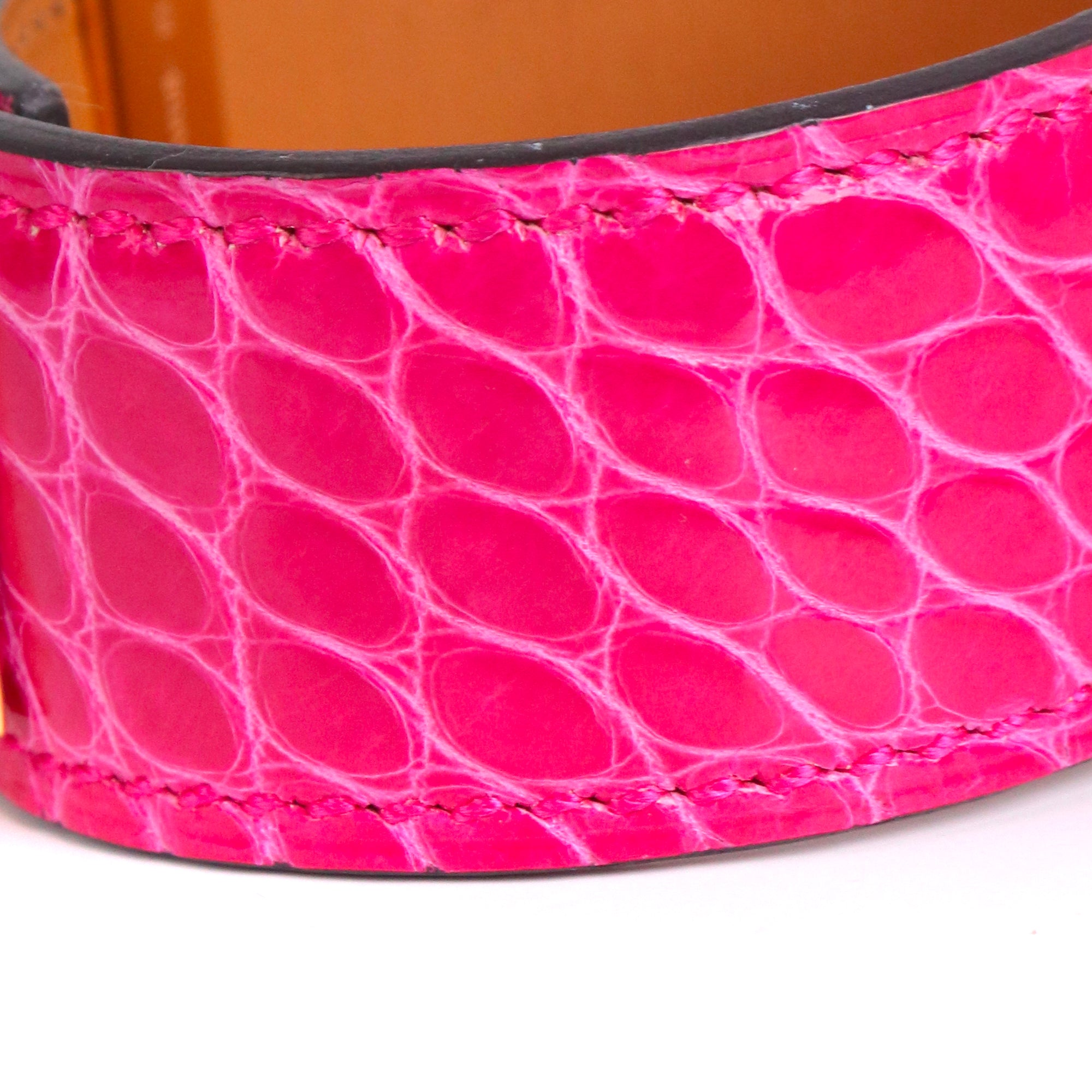 HERMÈS - Bracelet Collier de Chien Hermes en cuir d'alligator rose (T2)