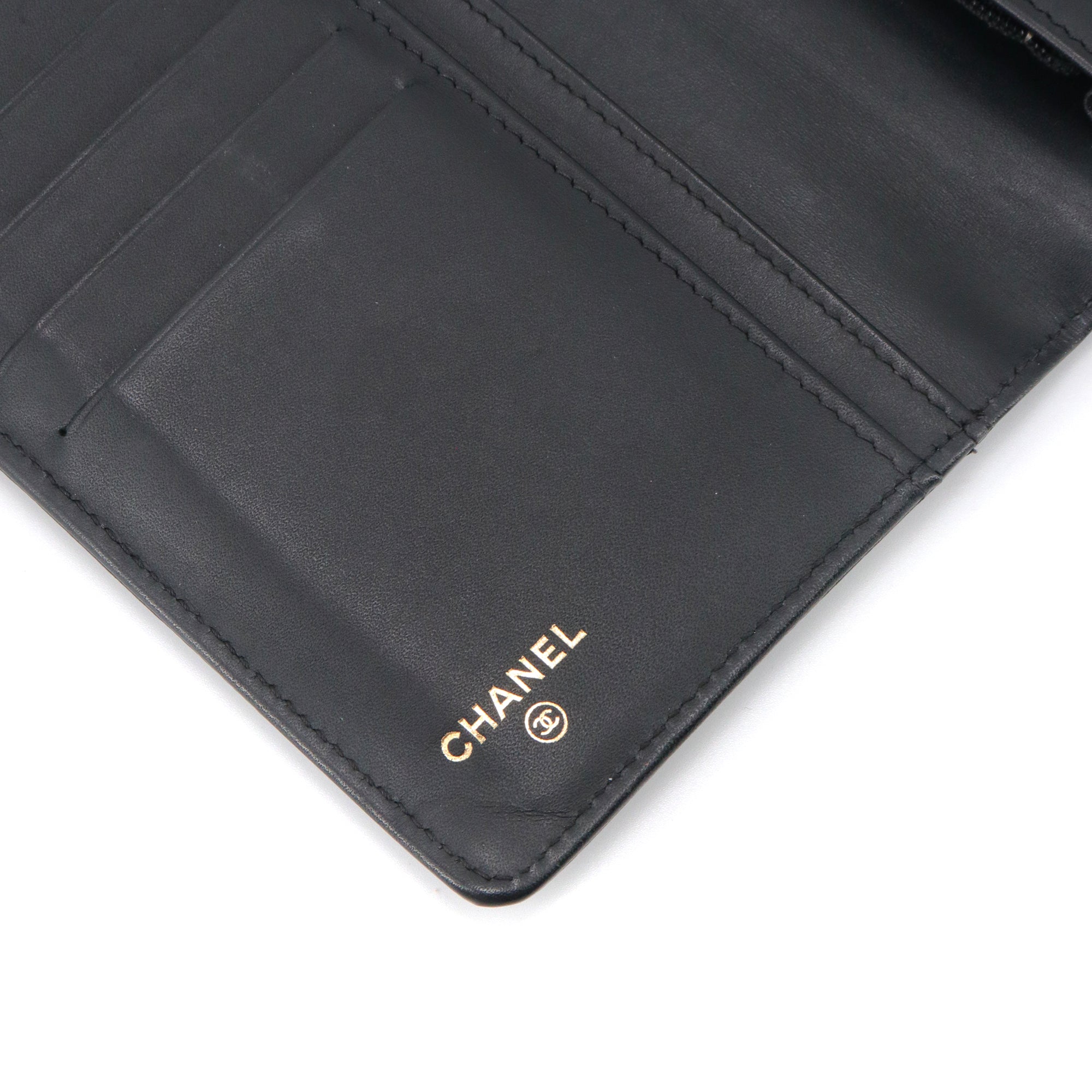 CHANEL - Chanel CC wallet in black caviar leather