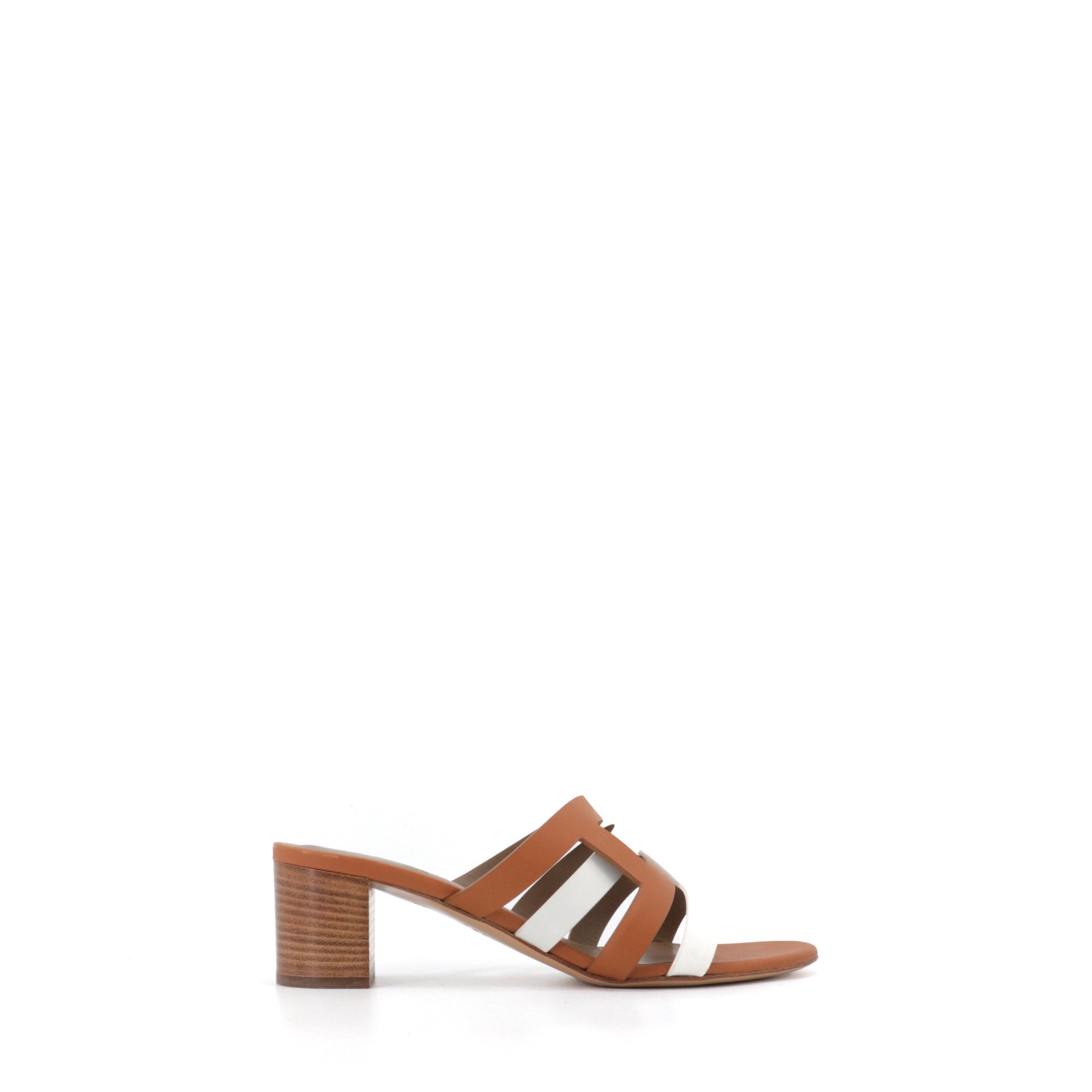 HERMÈS - Amica Hermès heeled sandals in brown and white leather (T40)