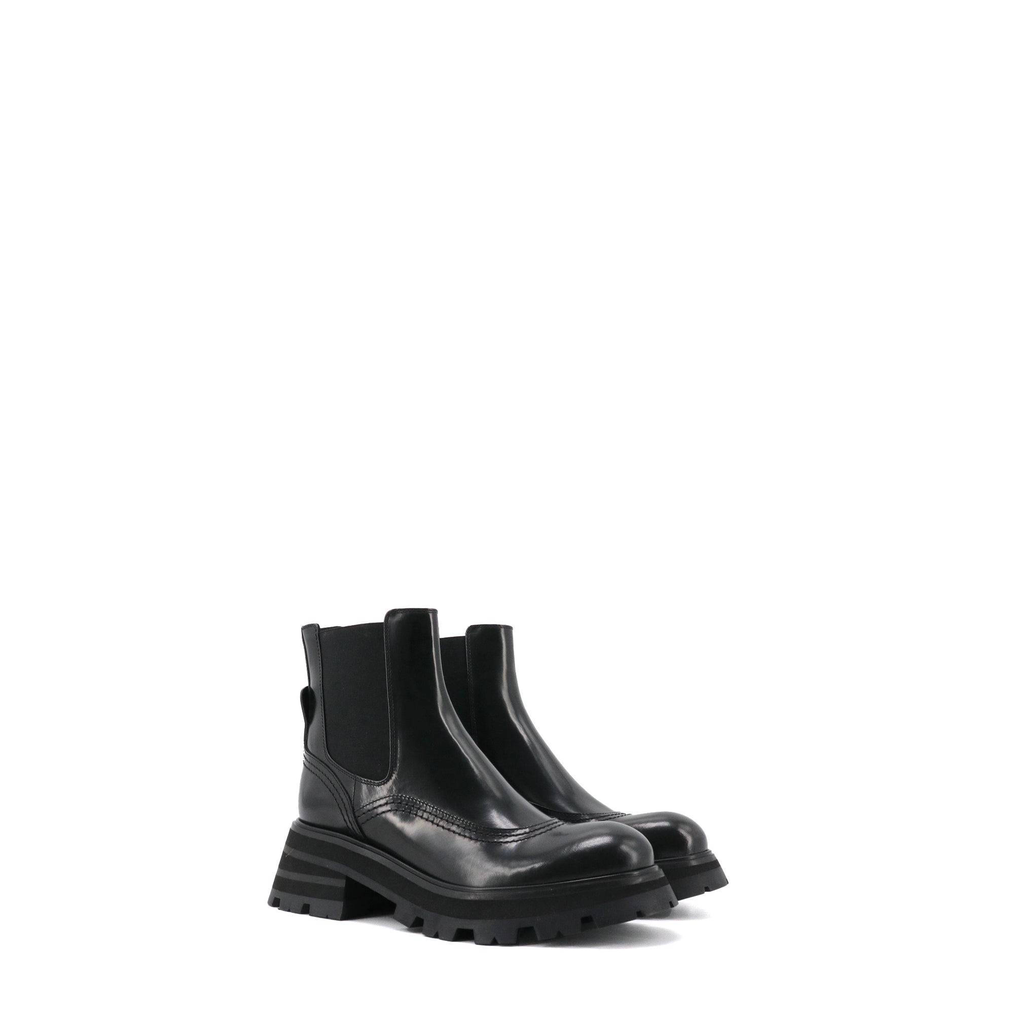 ALEXANDER MCQUEEN - Oversize sneakers in black leather (T39)