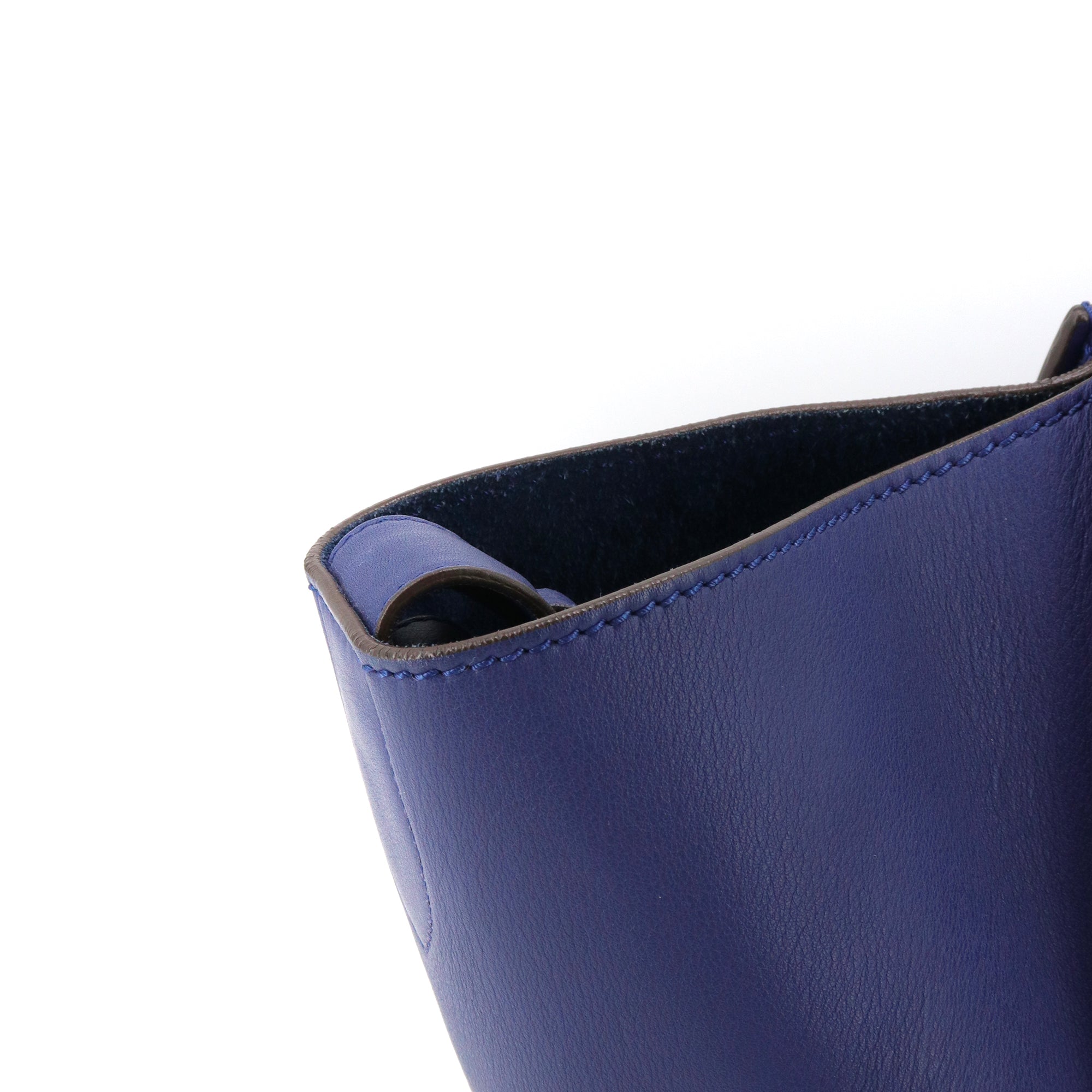 CELINE - Sac à main Luggage Celine en cuir bleu