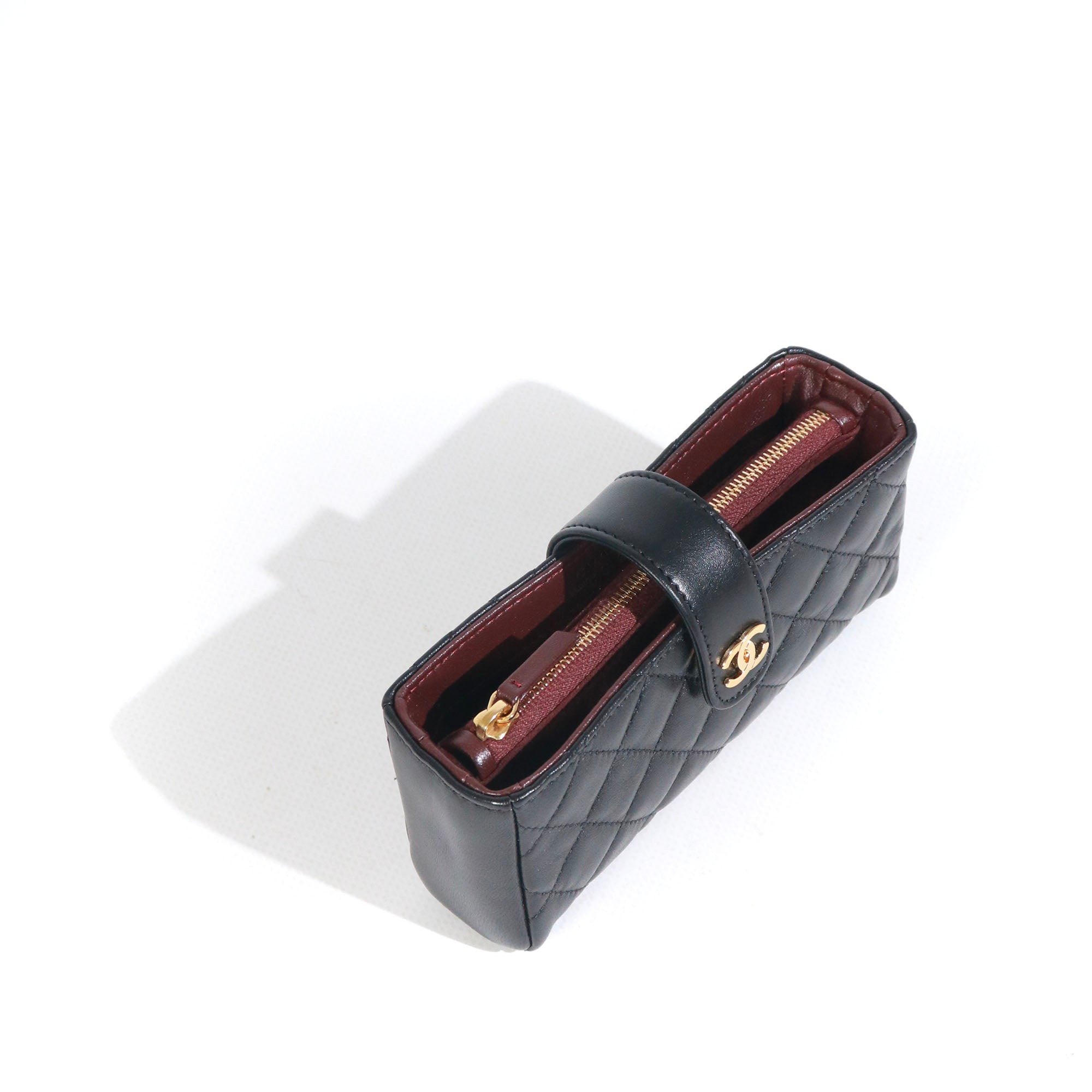 CHANEL - Portefeuille Mini Clutch Classique/Timeless en cuir lisse noir