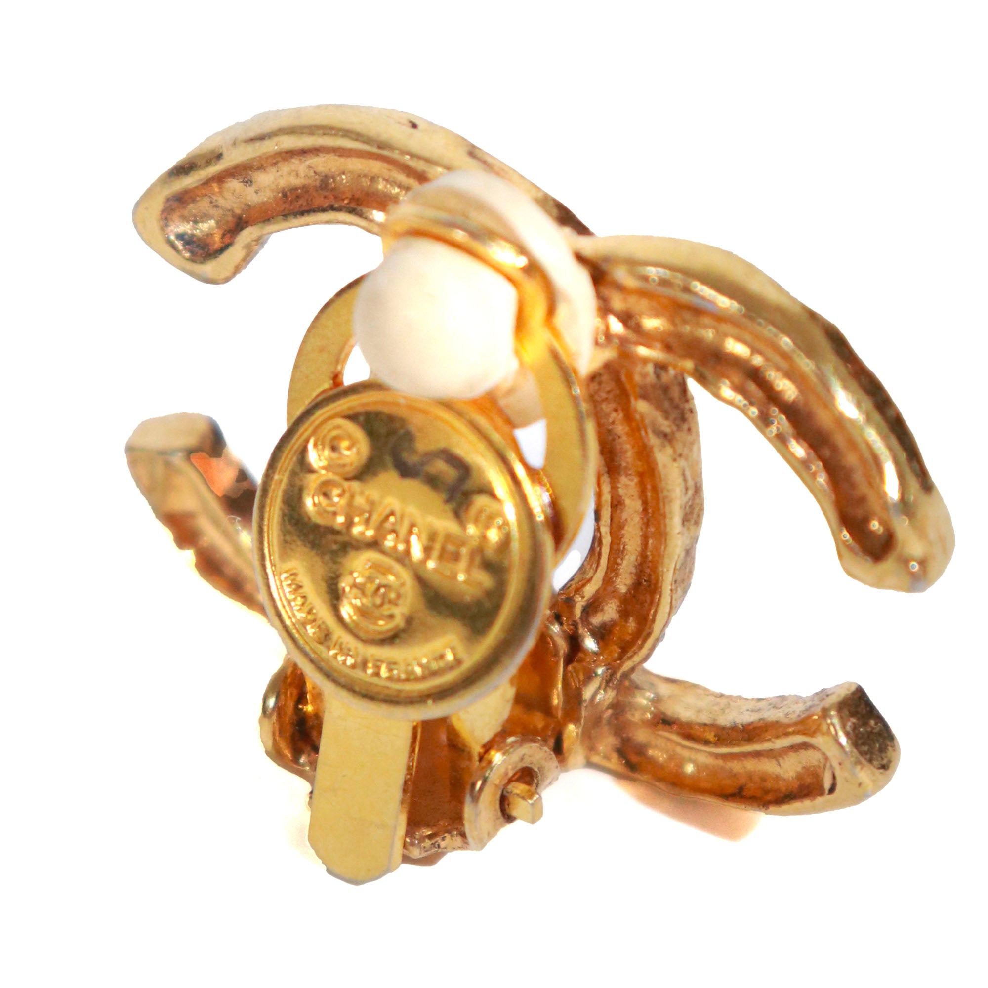 CHANEL - Boucles d'oreilles CC vintage dorées