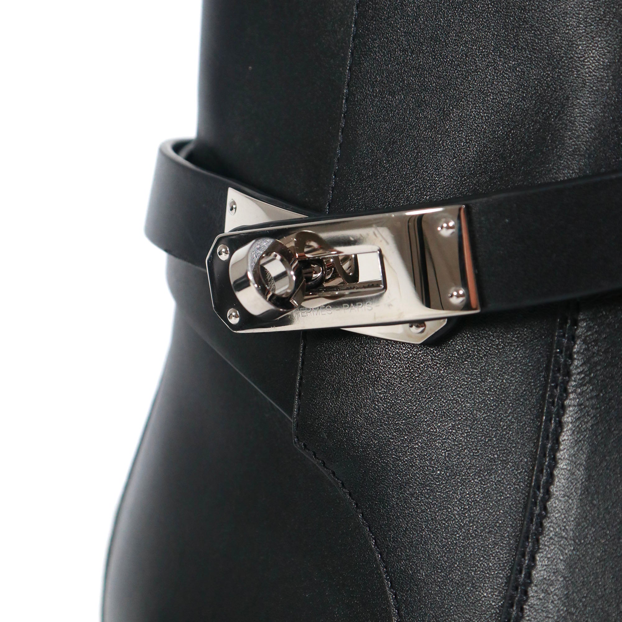 HERMÈS - Bottines Veo Hermès en cuir noir (T39,5)