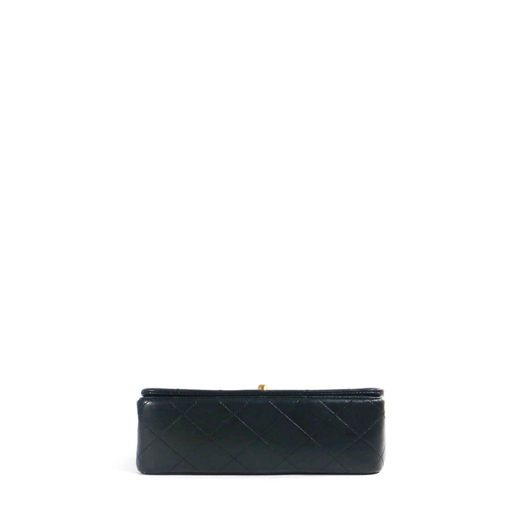 CHANEL - Sac à bandoulière Mademoiselle vintage Chanel en cuir matelassé noir