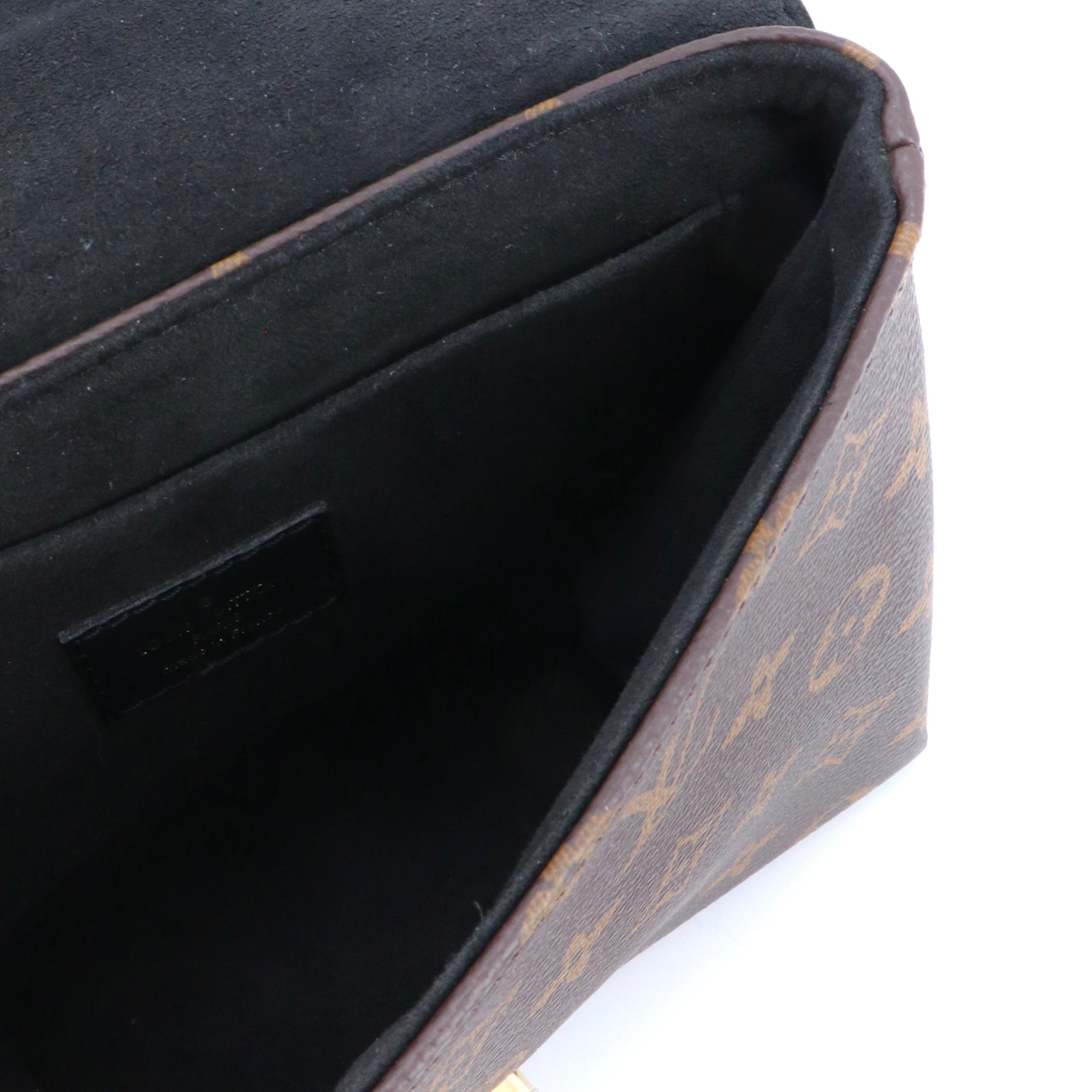 LOUIS VUITTON - Louis Vuitton Locky BB shoulder bag in monogrammed canvas and black leather
