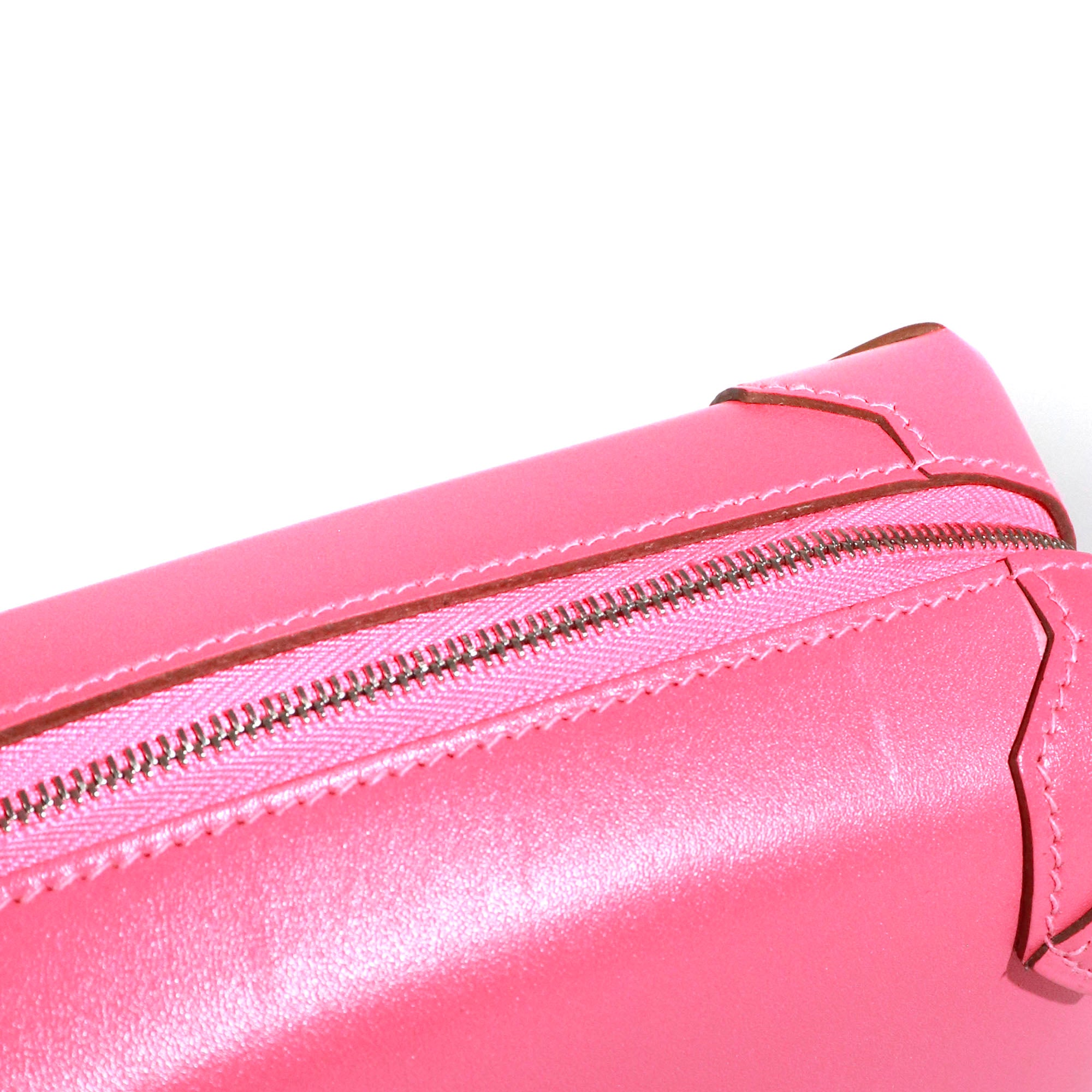 HERMÈS - Hermès Maxibox Clutch in smooth leather Rose Lipstick