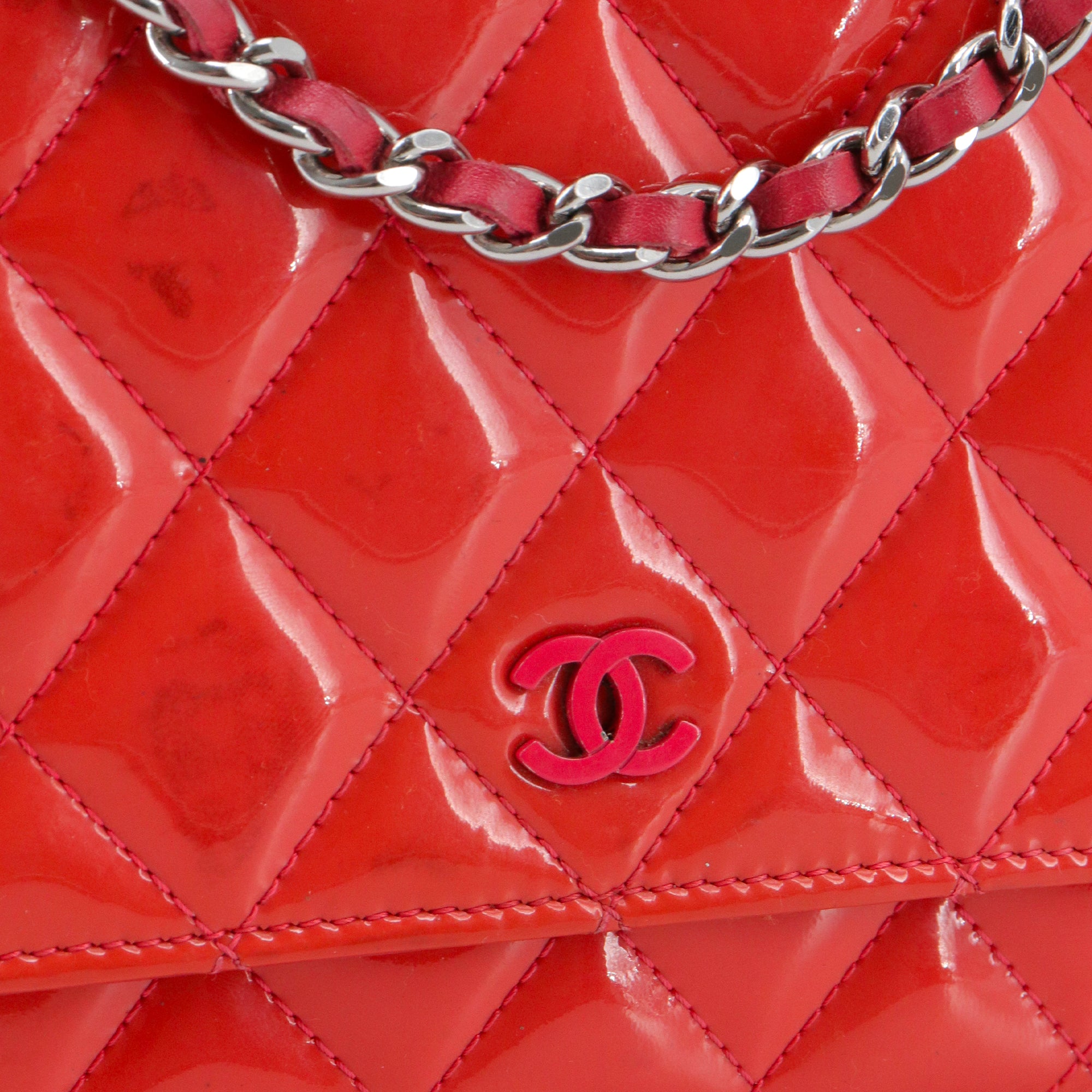 CHANEL - Chanel Wallet On Chain shoulder bag in pink patent leather