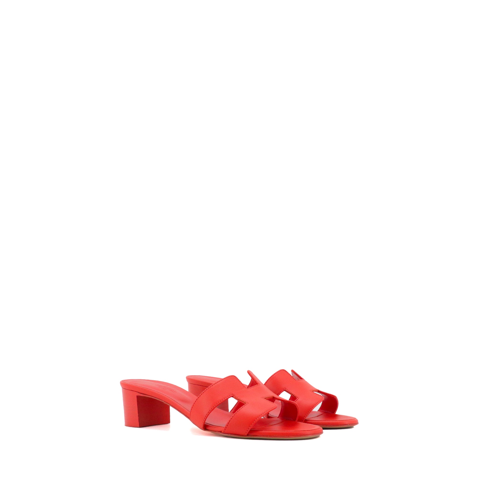 HERMÈS - Sandales à talon Oasis Hermès en cuir lisse rouge (T36,5)