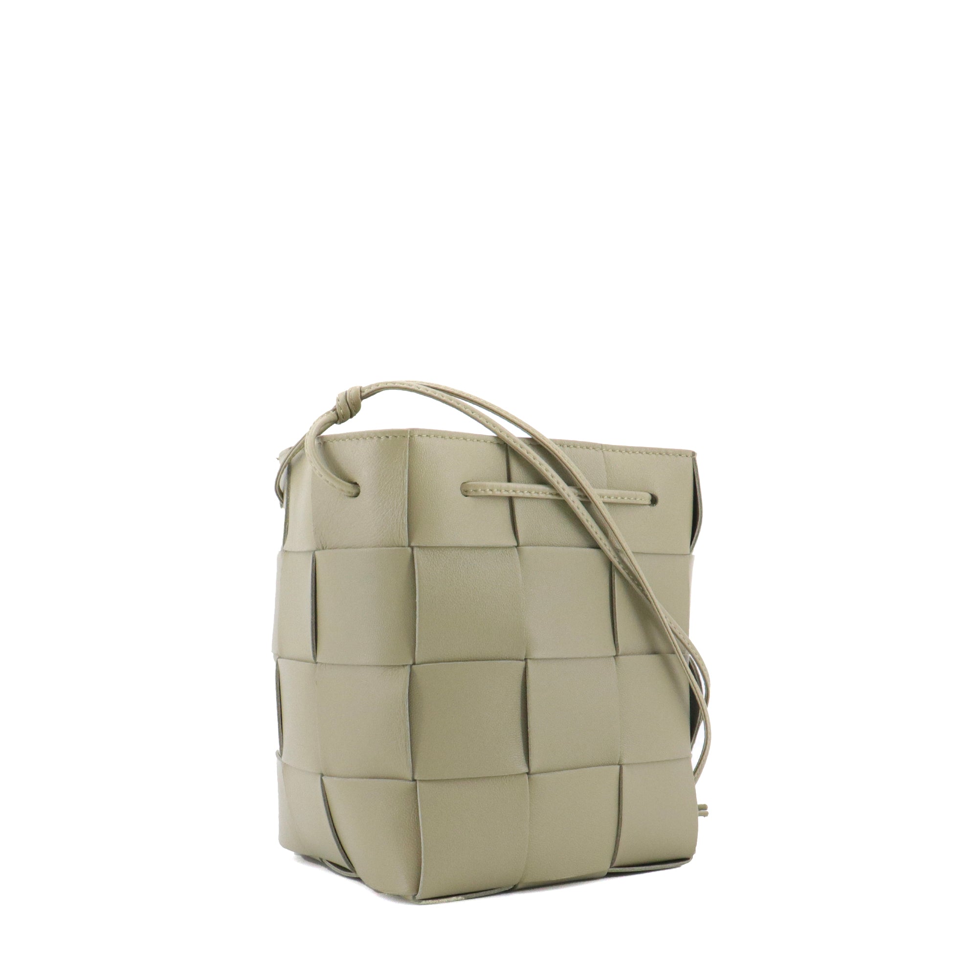 BOTTEGA VENETA - Bottega Veneta Bucket Cassette shoulder bag in sea green leather