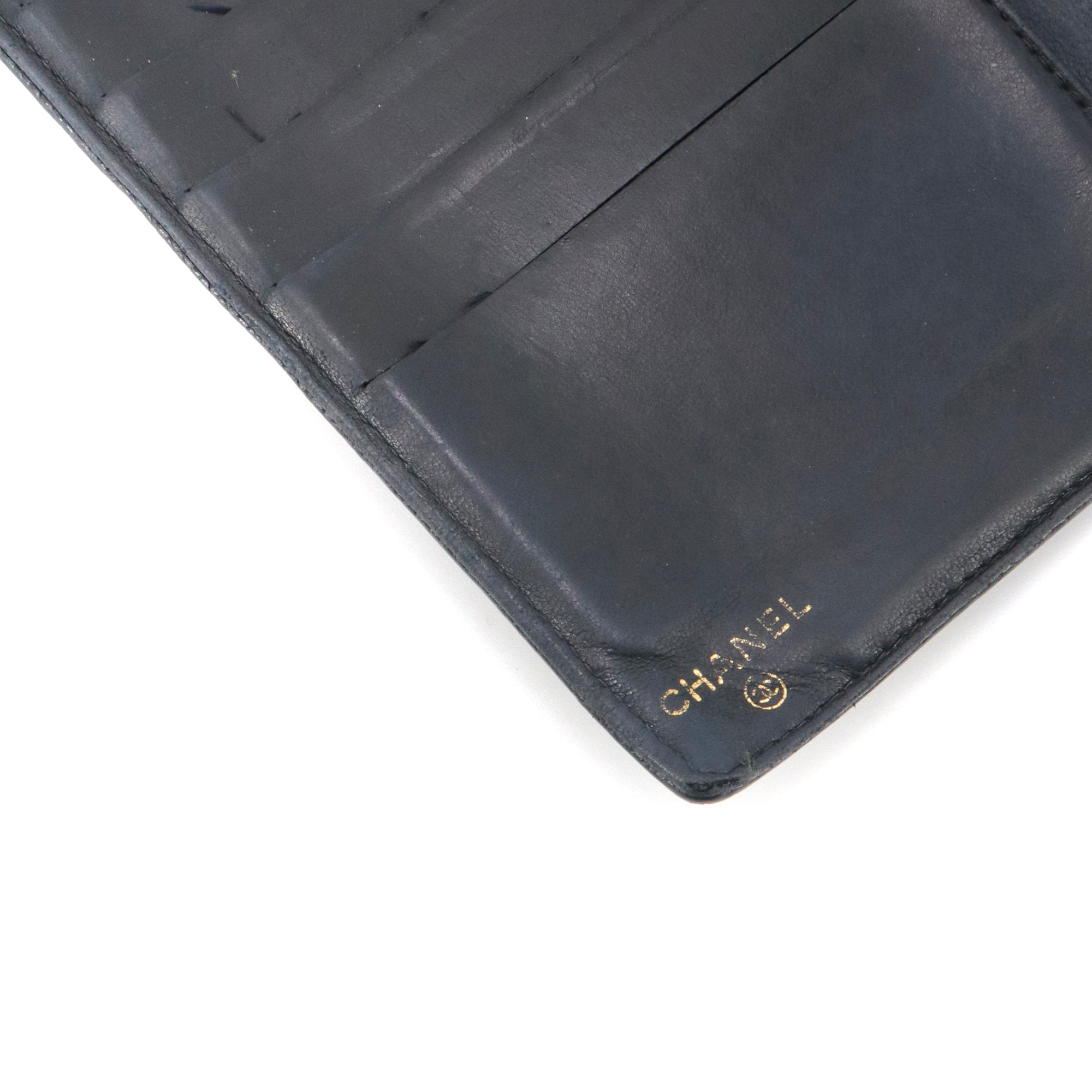 CHANEL - Chanel wallet in vintage black caviar leather