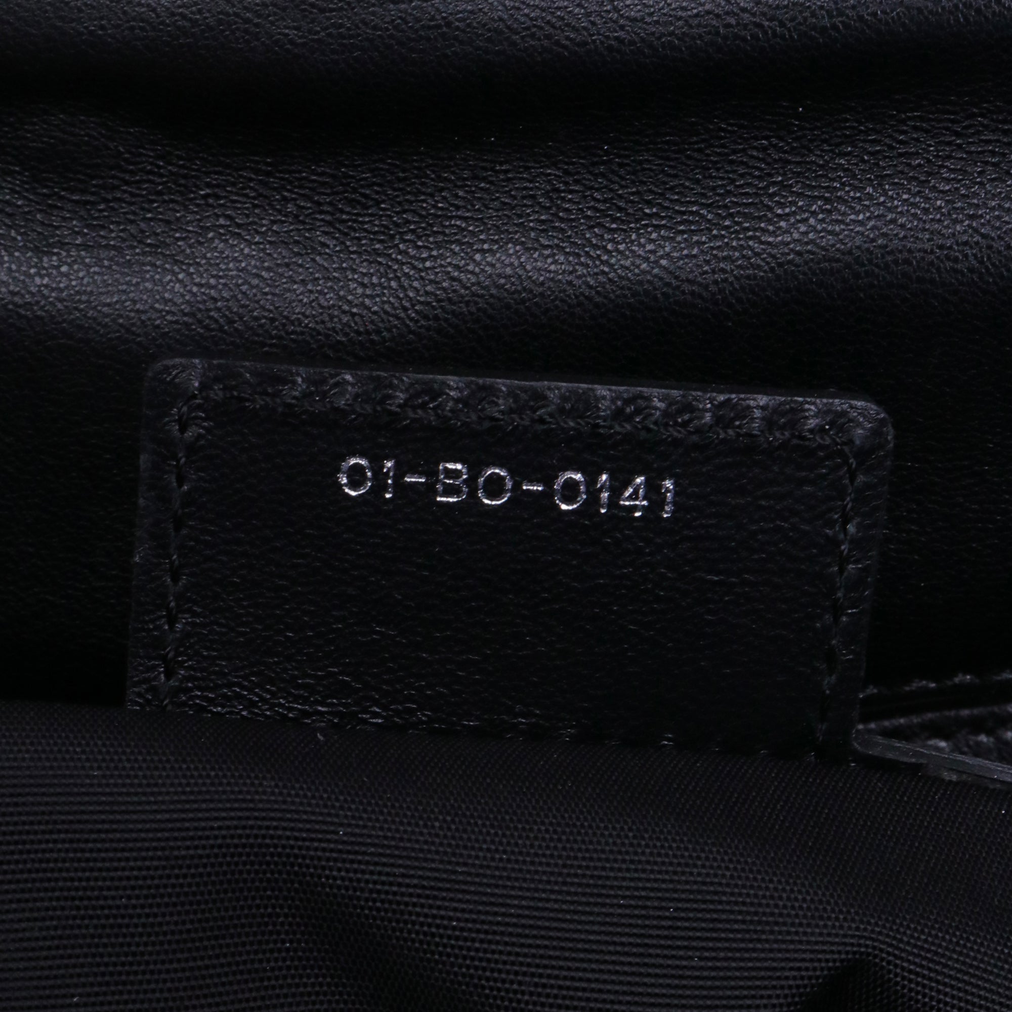 DIOR - Roller shoulder bag in navy blue grained leather