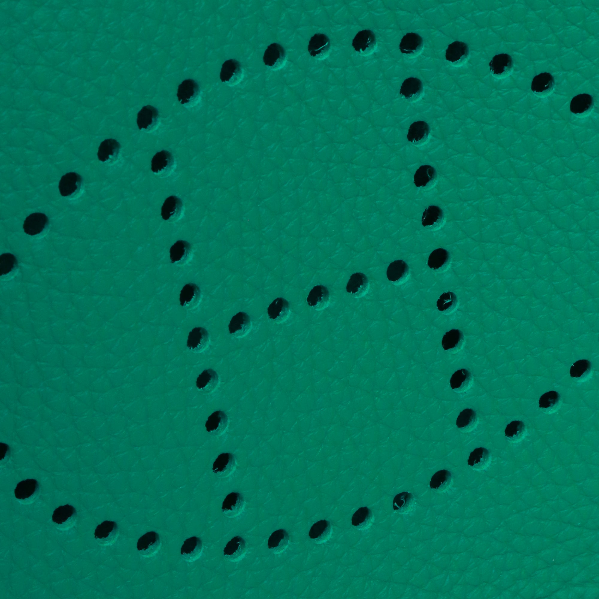 HERMÈS - Evelyne 16 shoulder bag in verona green taurillon leather