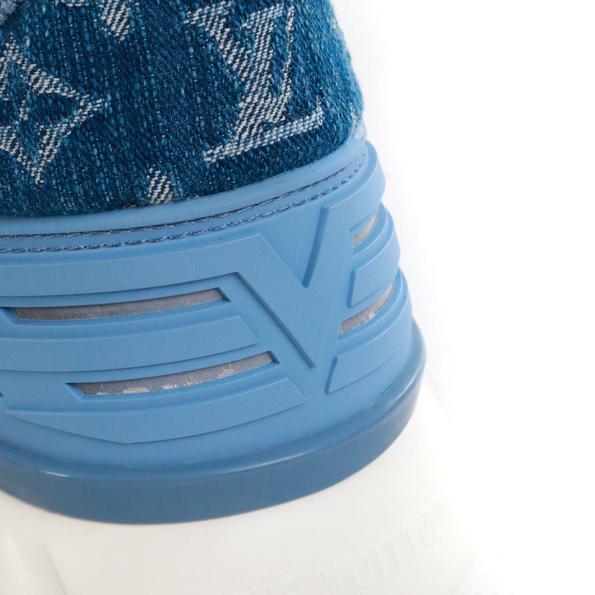 LOUIS VUITTON - Louis Vuitton Fastlane denim sneakers (T43)