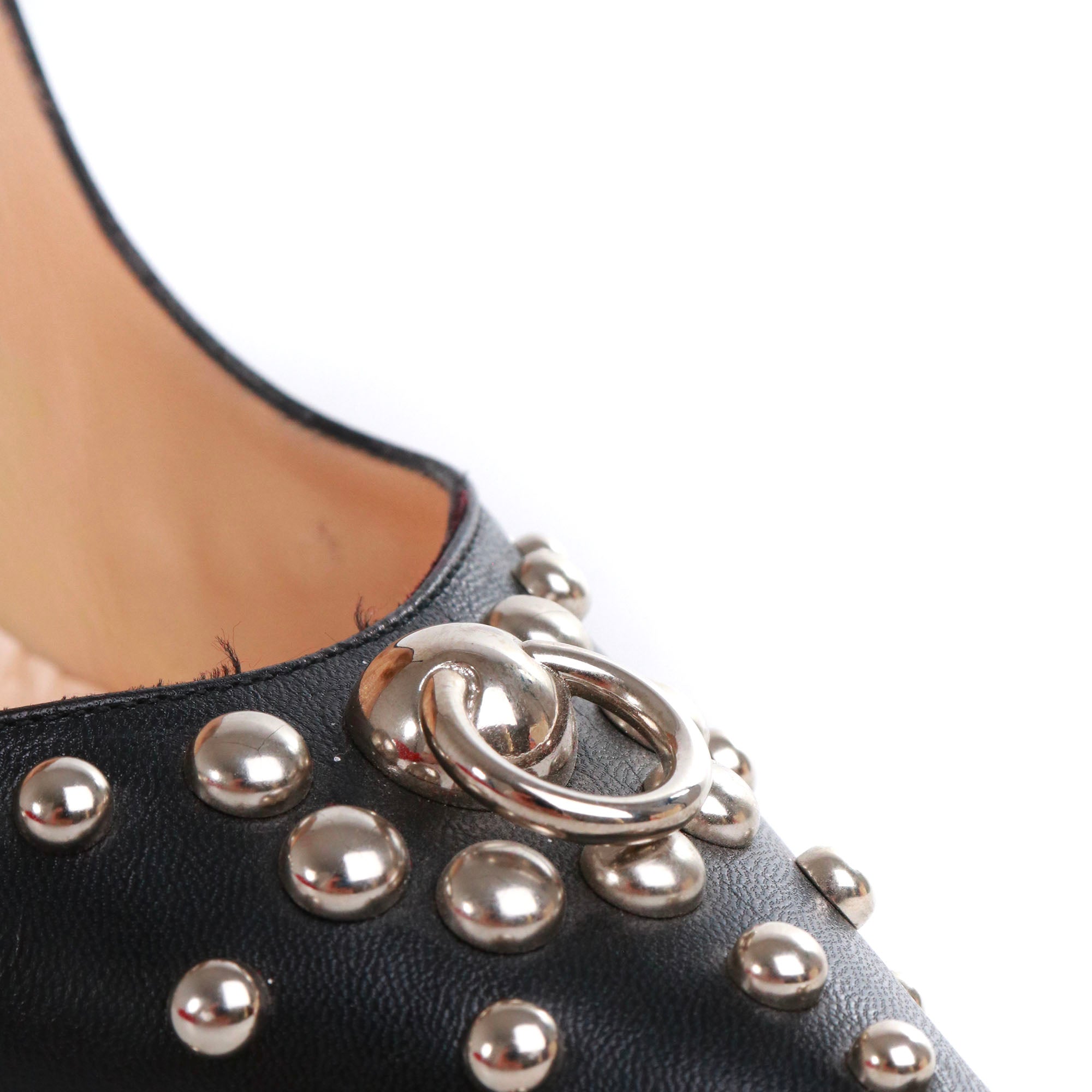 LOUBOUTIN - Escarpins So Kate Louboutin en cuir lisse noir et clous argentés (T38)