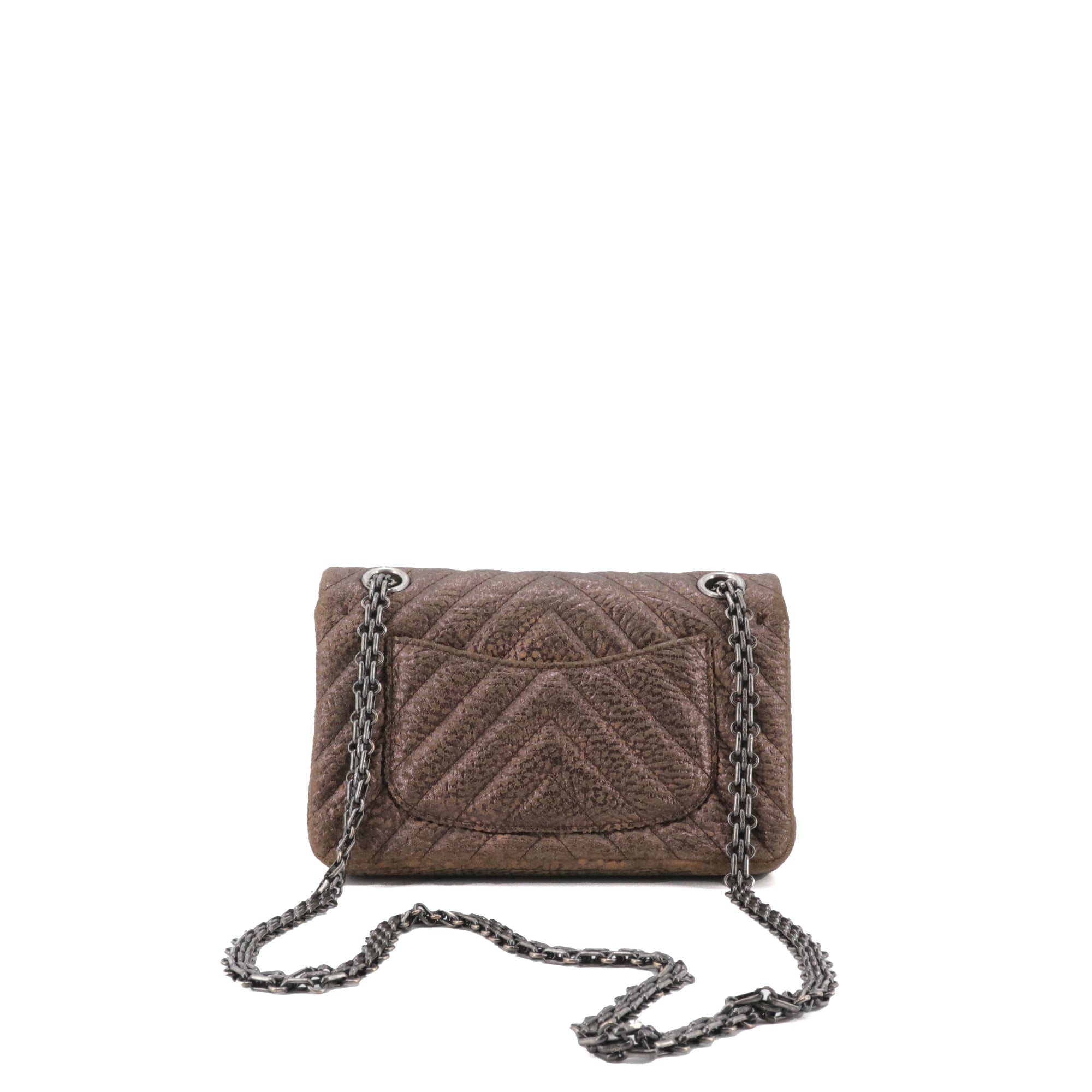 CHANEL - Sac à bandoulière 2.55 Chanel en cuir chevron et nubuck marron