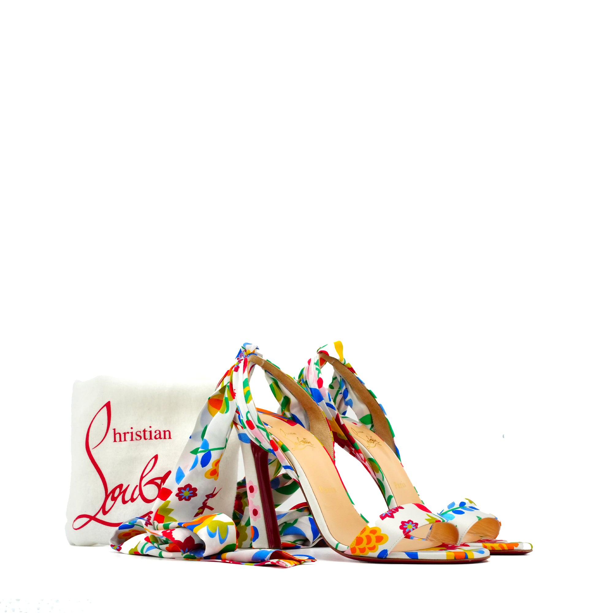 LOUBOUTIN - Louboutin So Kate pumps in black smooth leather and silver studs (T38)