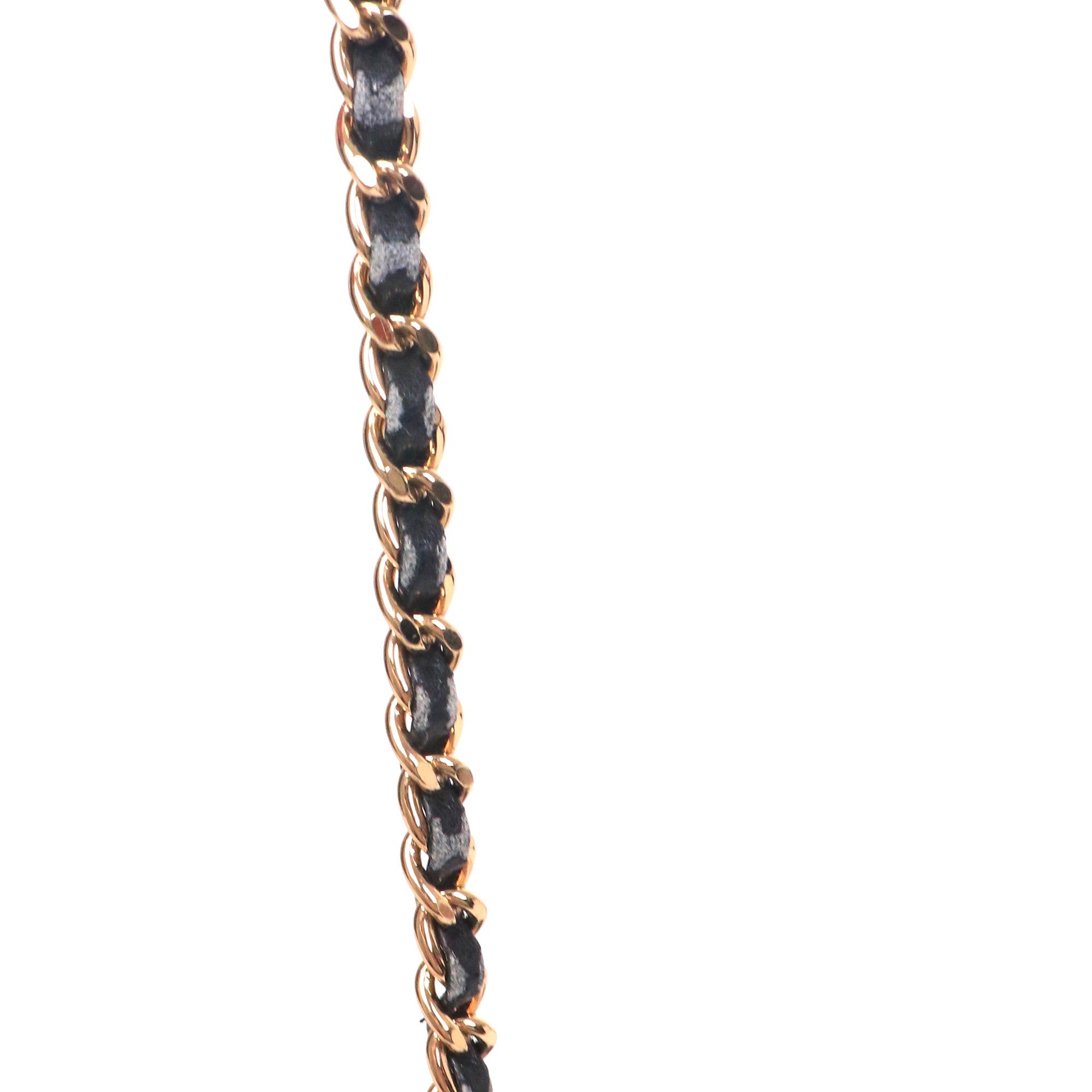 CHANEL - Sac Wallet On Chain Chanel en cuir caviar noir vintage