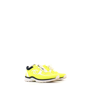 CHANEL - Sneakers Neon CC Chanel en toile jaune fluo (T37.5)