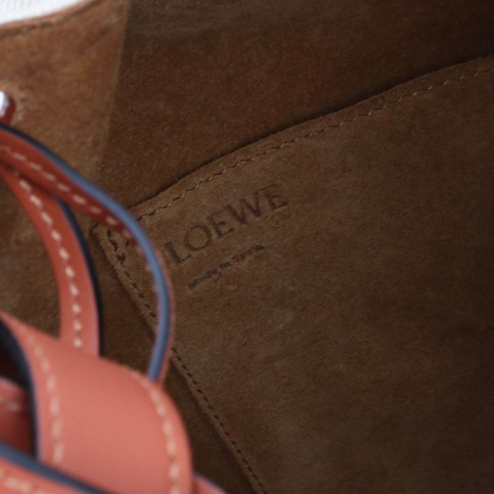 LOEWE - Flamenco Clutch shoulder bag in peach pink leather