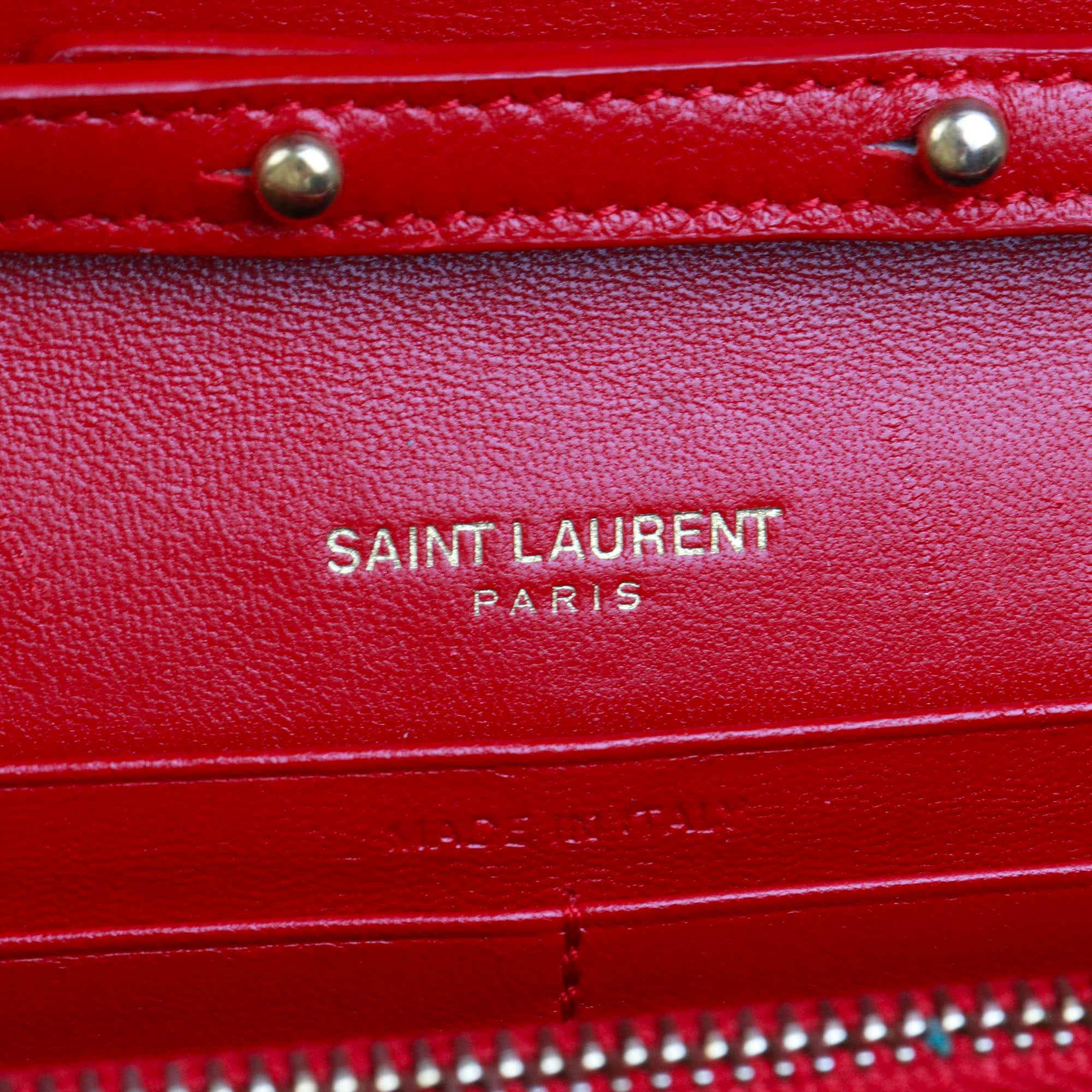 SAINT LAURENT - Sac à bandoulière Kate medium Saint Laurent cuir verni rouge