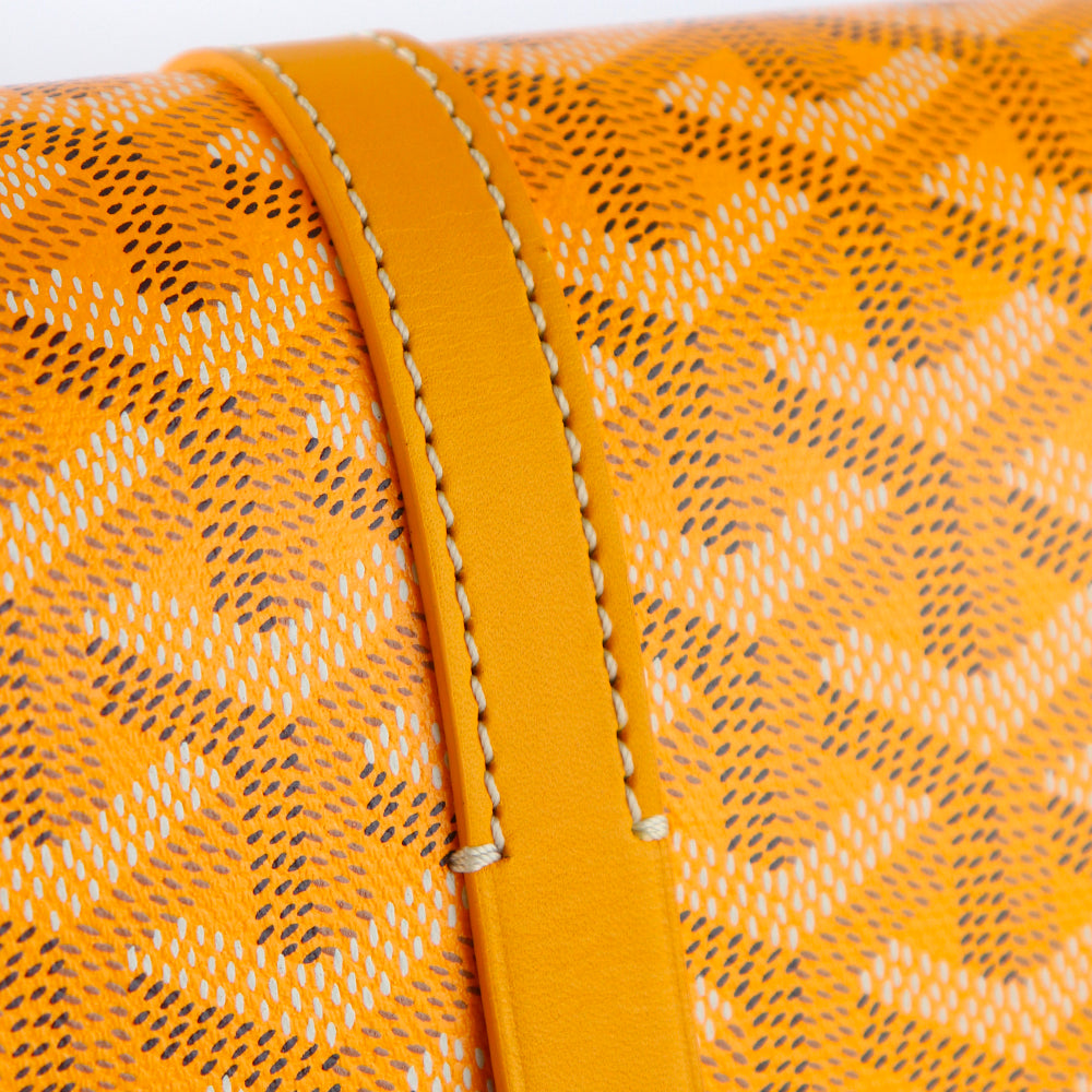 GOYARD - Sac à bandoulière Belvédère PM en toile enduite et cuir jaune