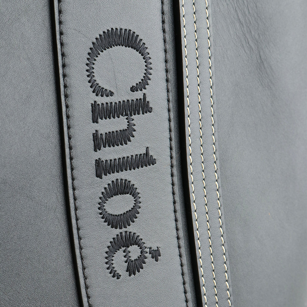 CHLOÉ - Large model Woody shopping bag in black leather