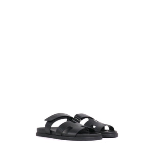 HERMÈS - Chypre sandals in black smooth leather (T36)