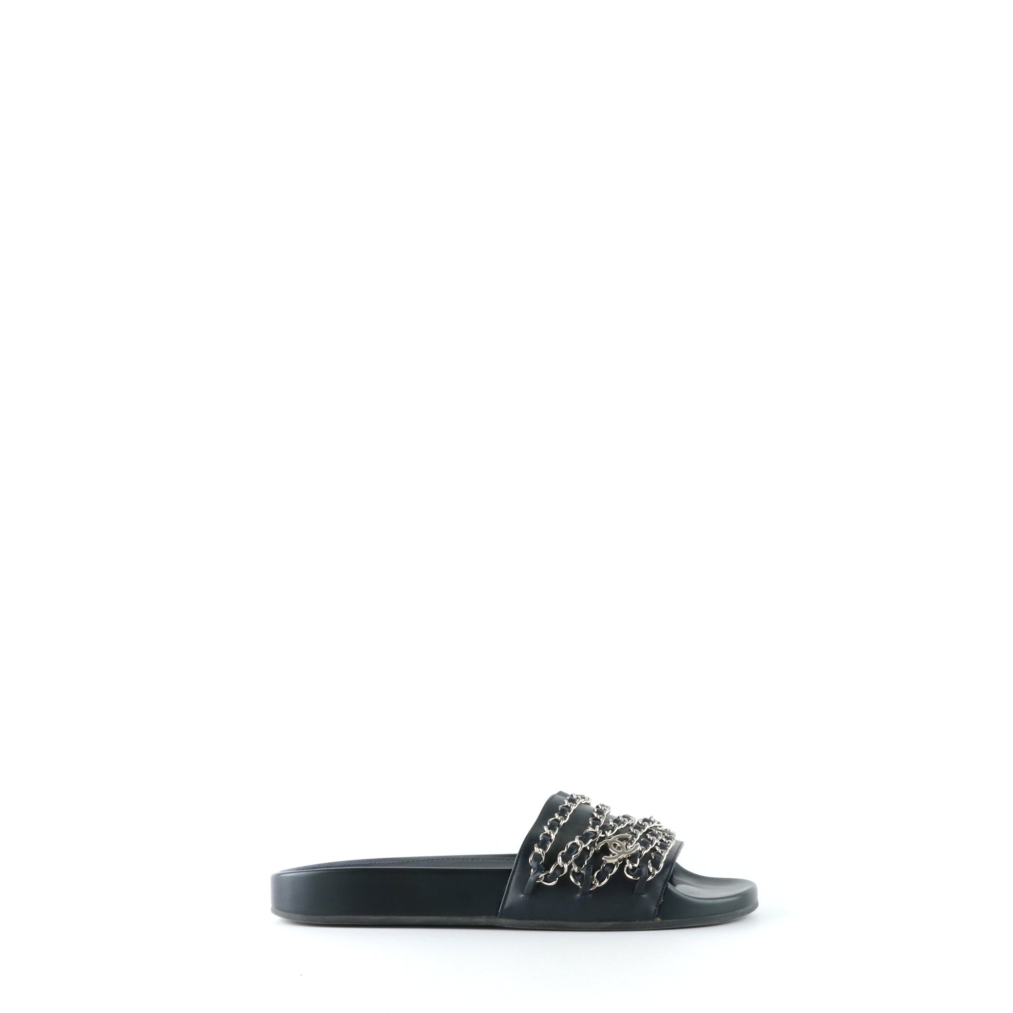 CHANEL - Black leather chain sandals (T38)