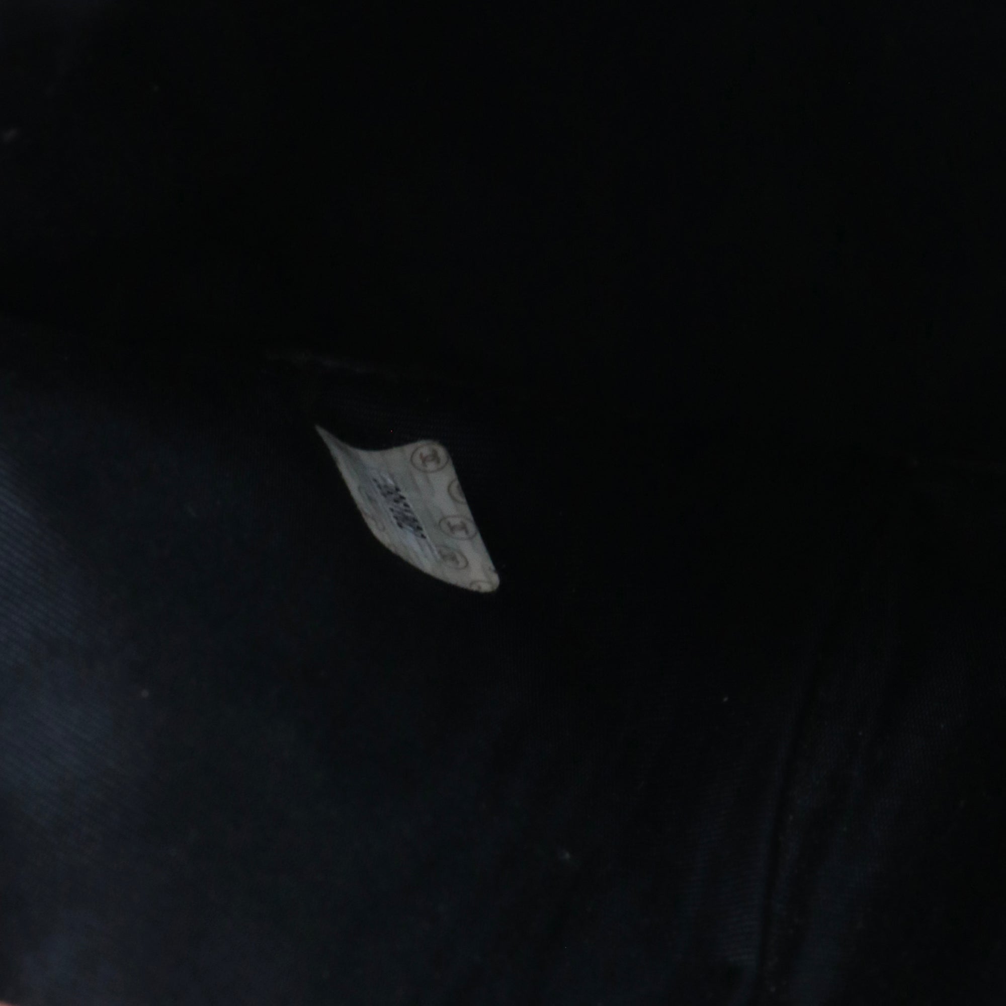 CHANEL - Black quilted leather wallet