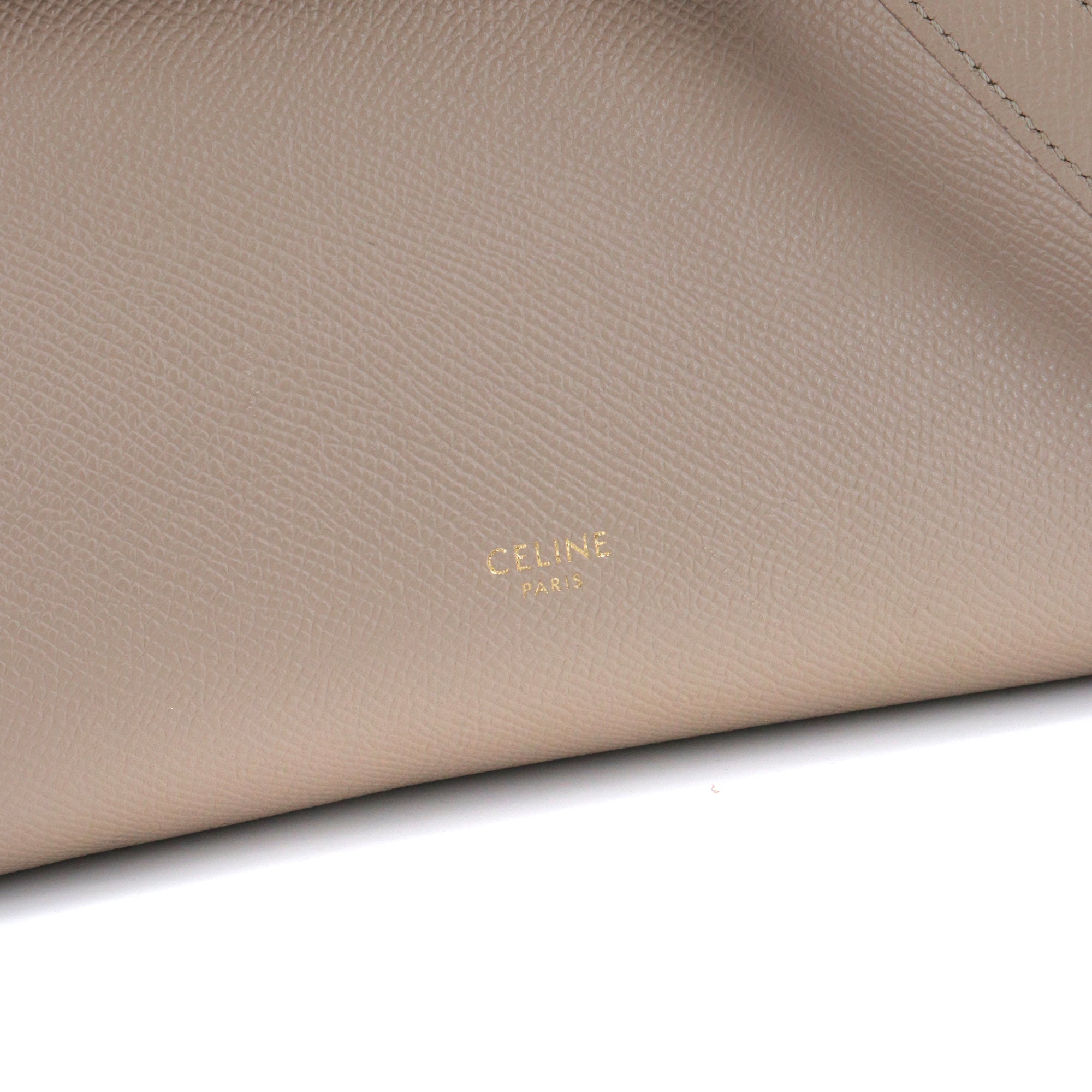 CELINE - Sac à bandoulière Belt nano Celine en cuir grainé beige