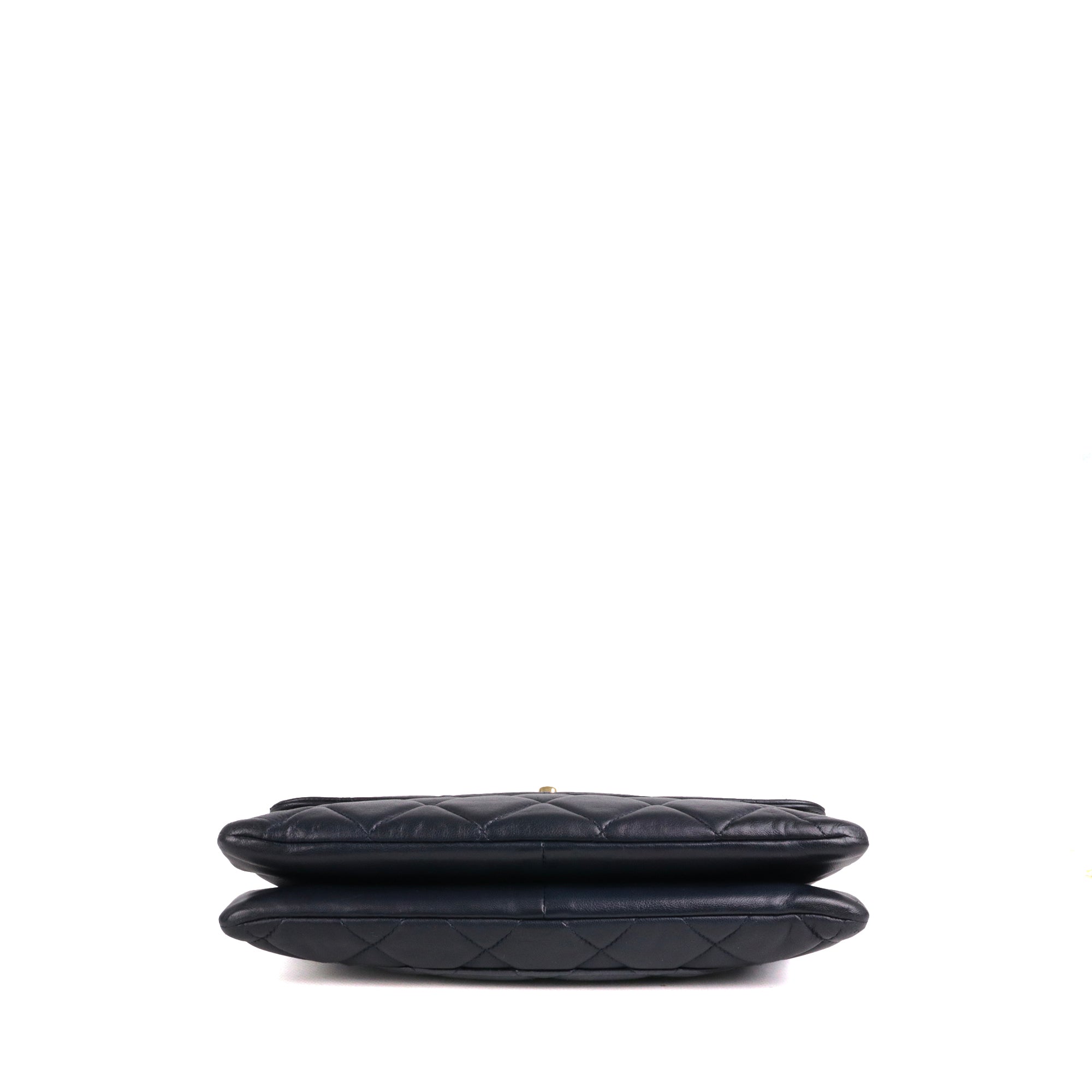 CHANEL - Trendy CC small handbag in navy blue leather