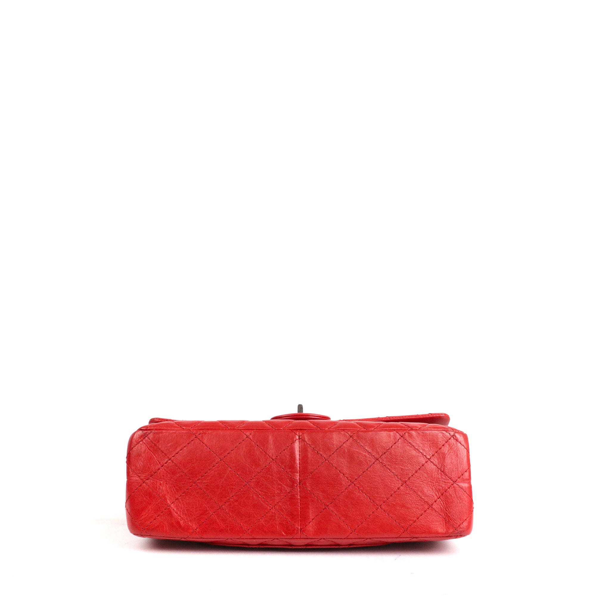 CHANEL - Sac à bandoulière 2.55 Chanel medium en cuir froissé rouge