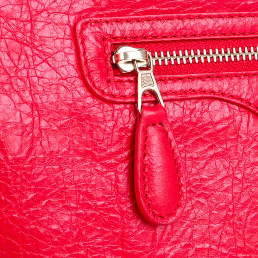 BALENCIAGA - Pochette City Clip Balenciaga en cuir froissé rouge