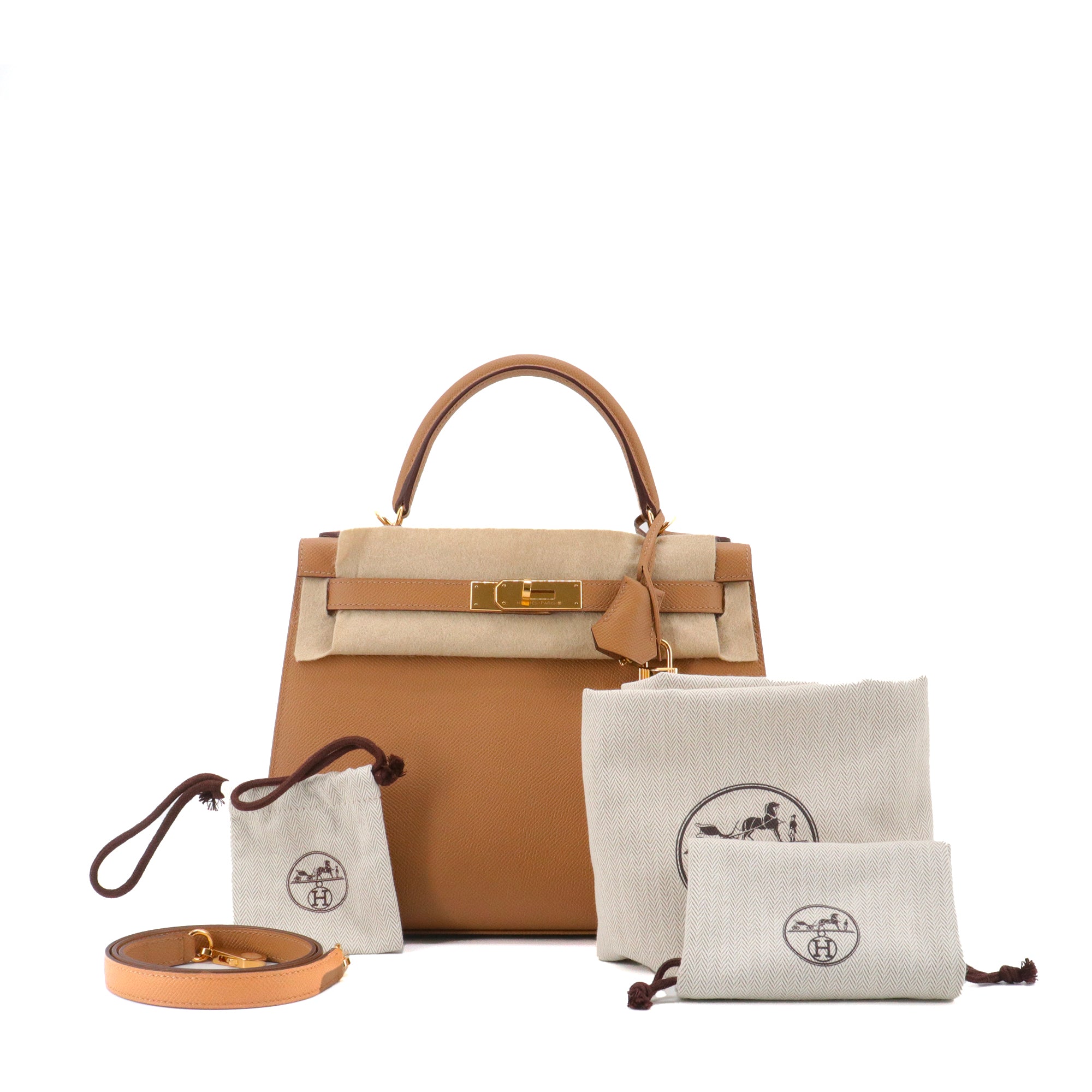 HERMÈS - Sac à main Kelly 28 Hermès en cuir epsom biscuit sellier