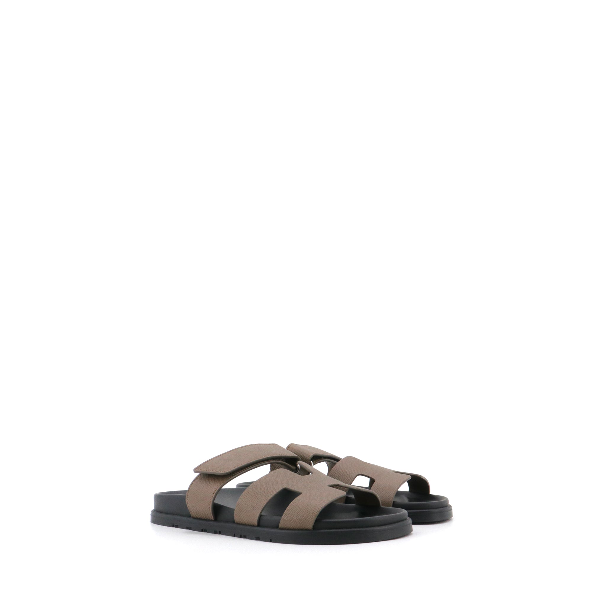 HERMÈS - Hermès Chypre sandals in etoupe epsom leather (Size 39)