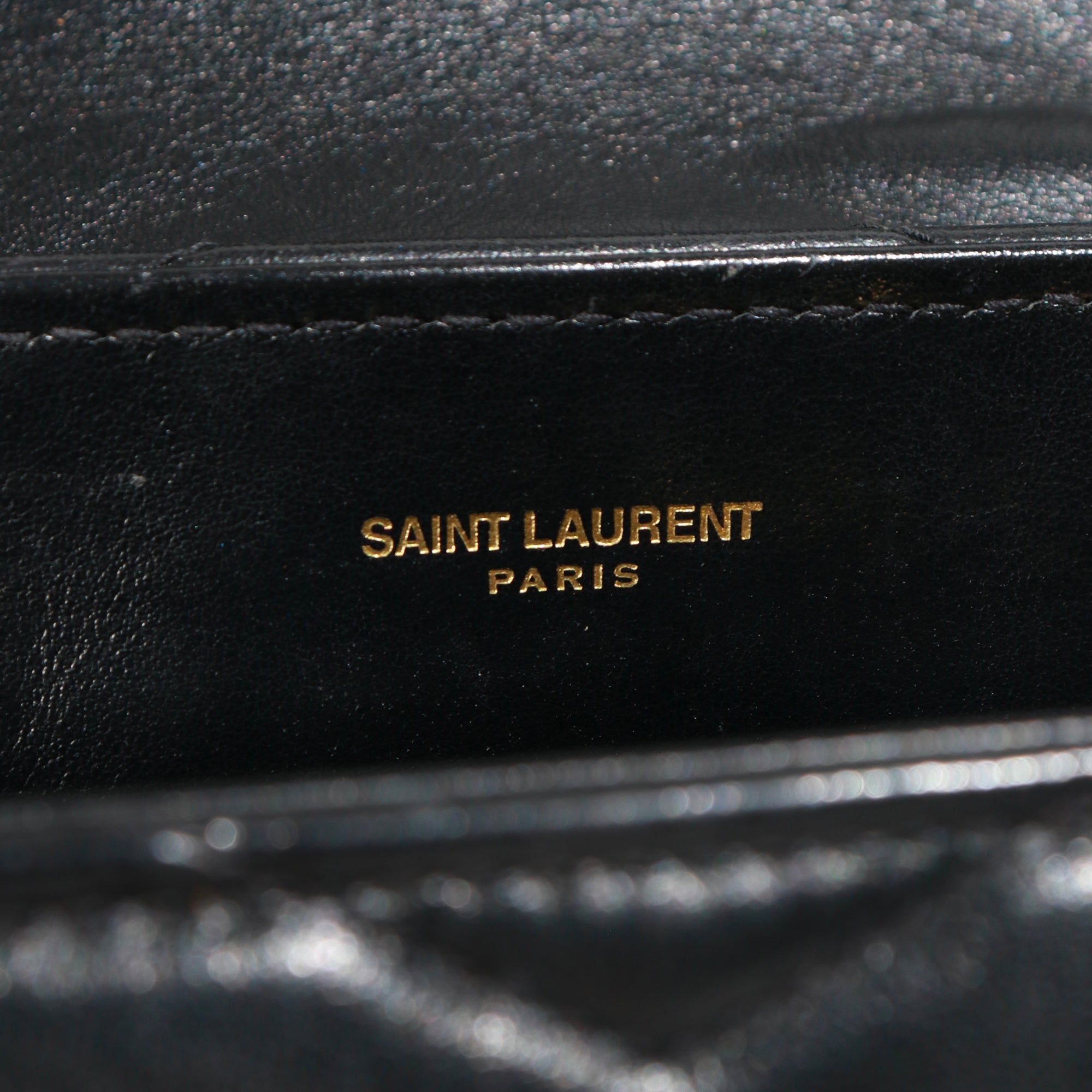 SAINT LAURENT - Sac à bandoulière Loulou small en cuir matelassé noir