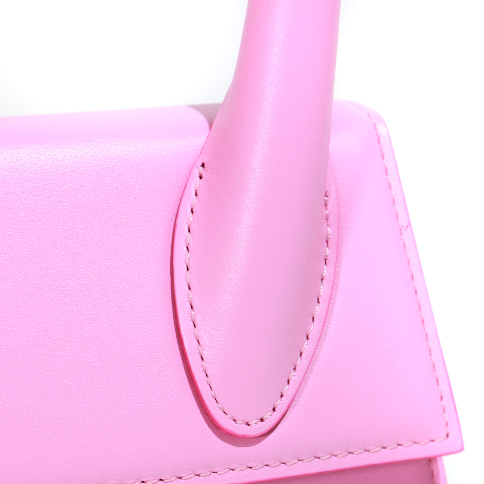 JACQUEMUS - Medium Chiquito shoulder bag in pastel pink leather