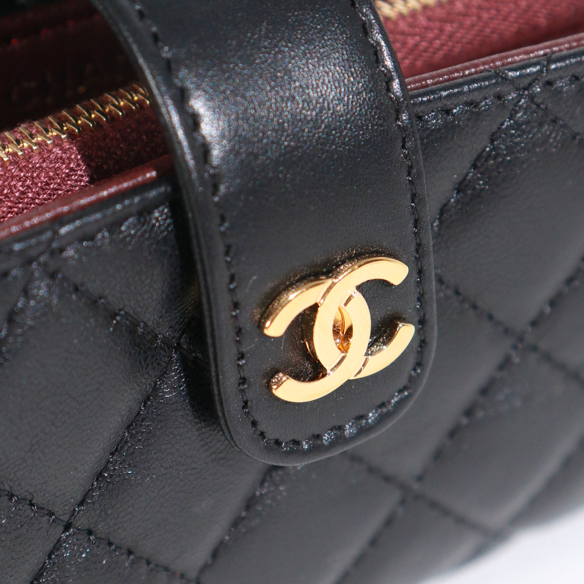 CHANEL - Portefeuille Mini Clutch Classique/Timeless en cuir lisse noir