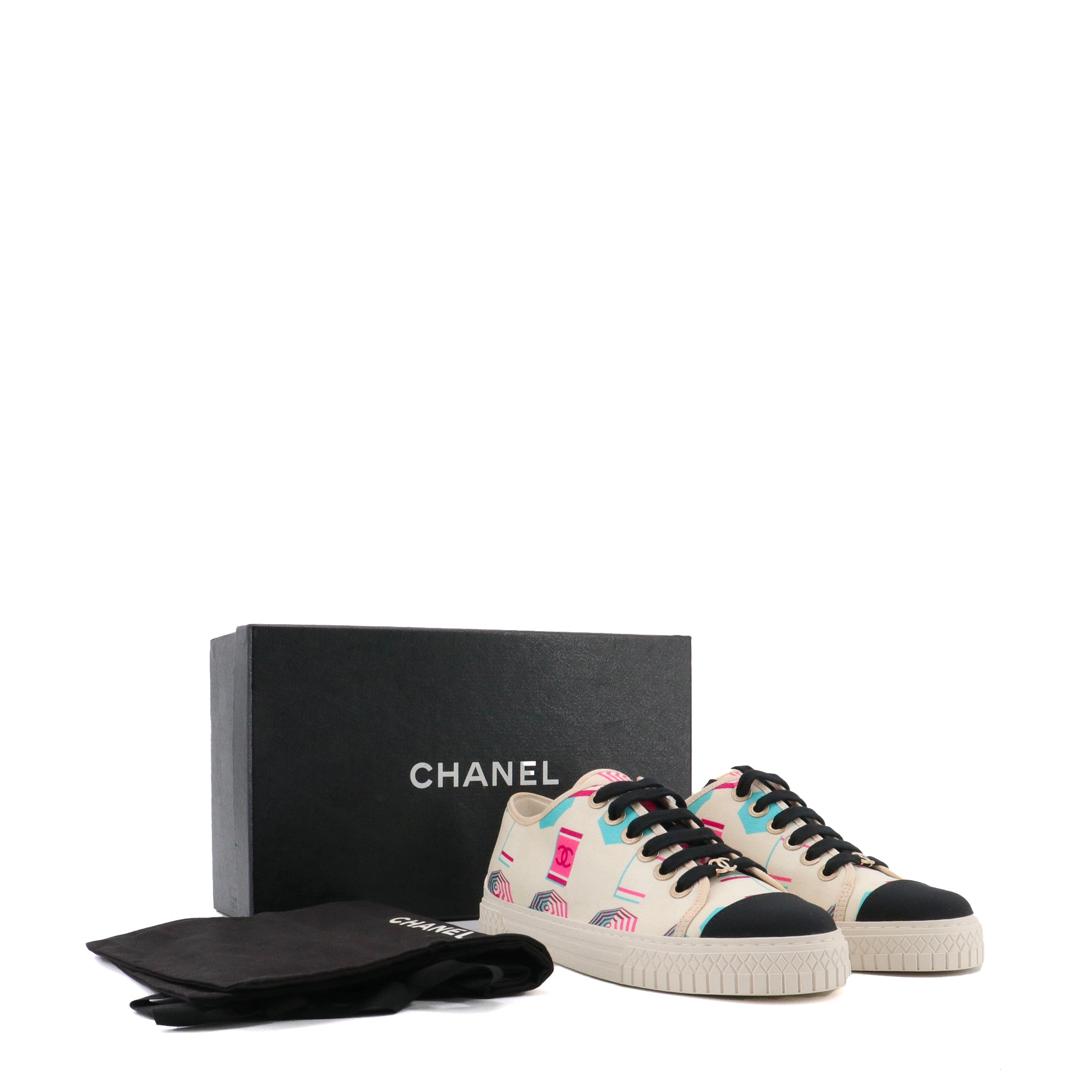 CHANEL - Sneakers CC Chanel en toile multicolore (T35.5)