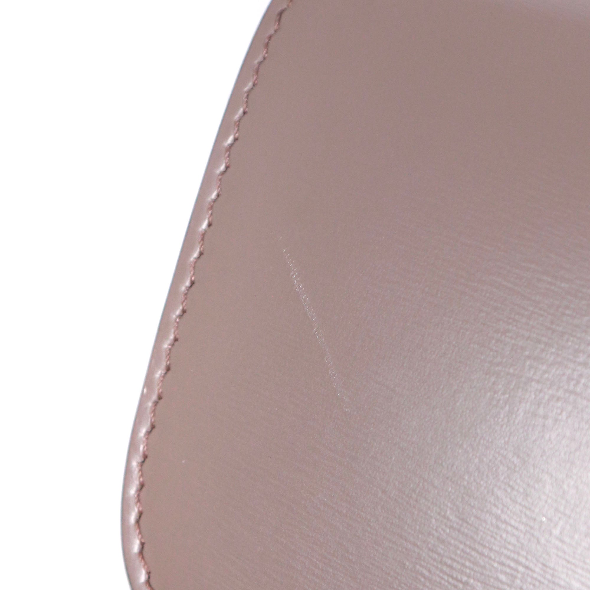 CELINE - Sac à bandoulière Triomphe teen Celine en cuir box gris galet