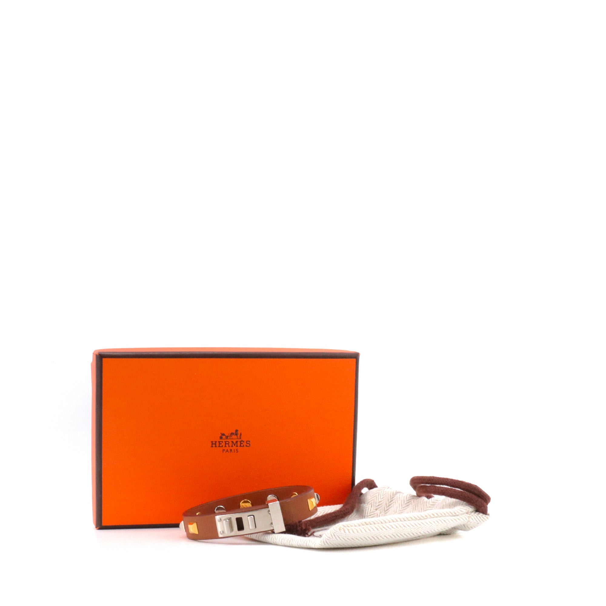 HERMÈS - Mini Dog Hermès bracelet in gold leather (T3)