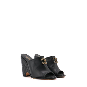 CHANEL - Chanel 19 sandals in black quilted leather (size 39.5)