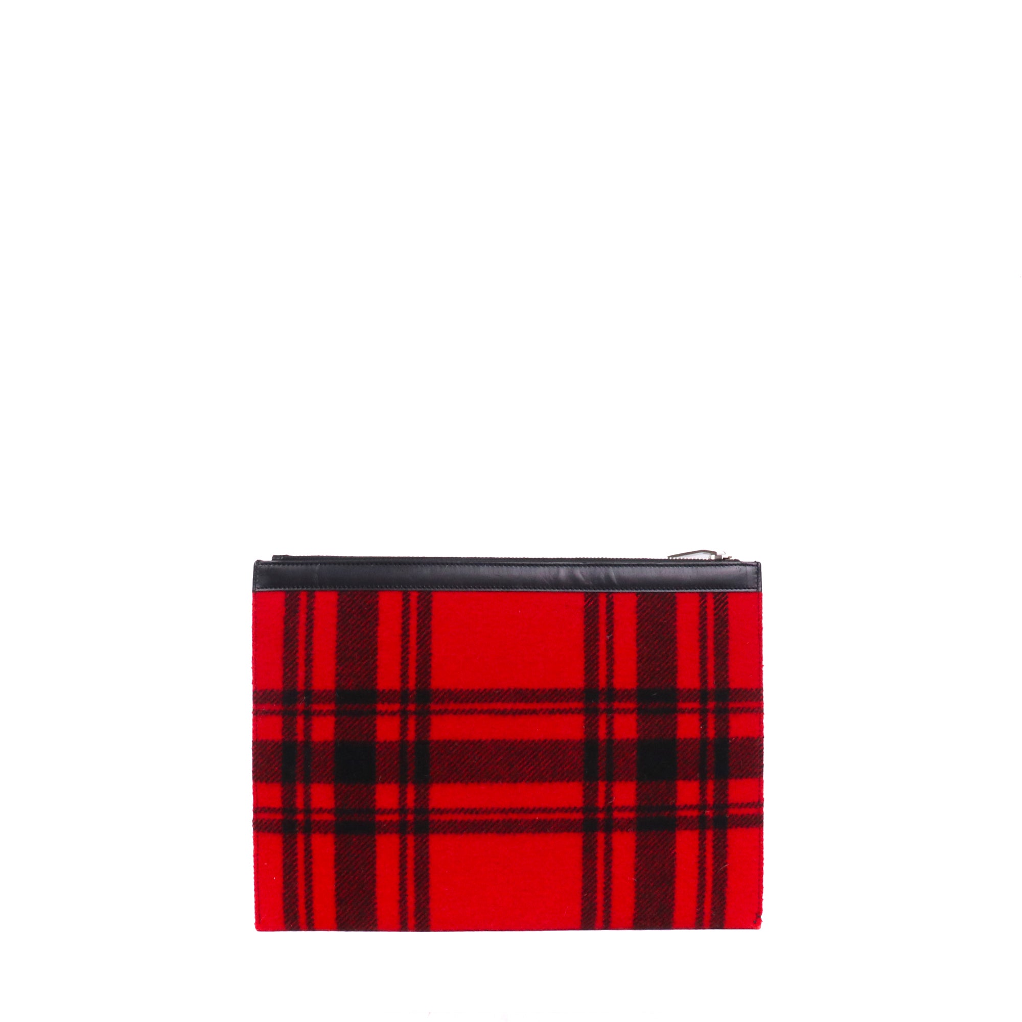 SAINT LAURENT - Saint Laurent Cassandre clutch in black chevron leather