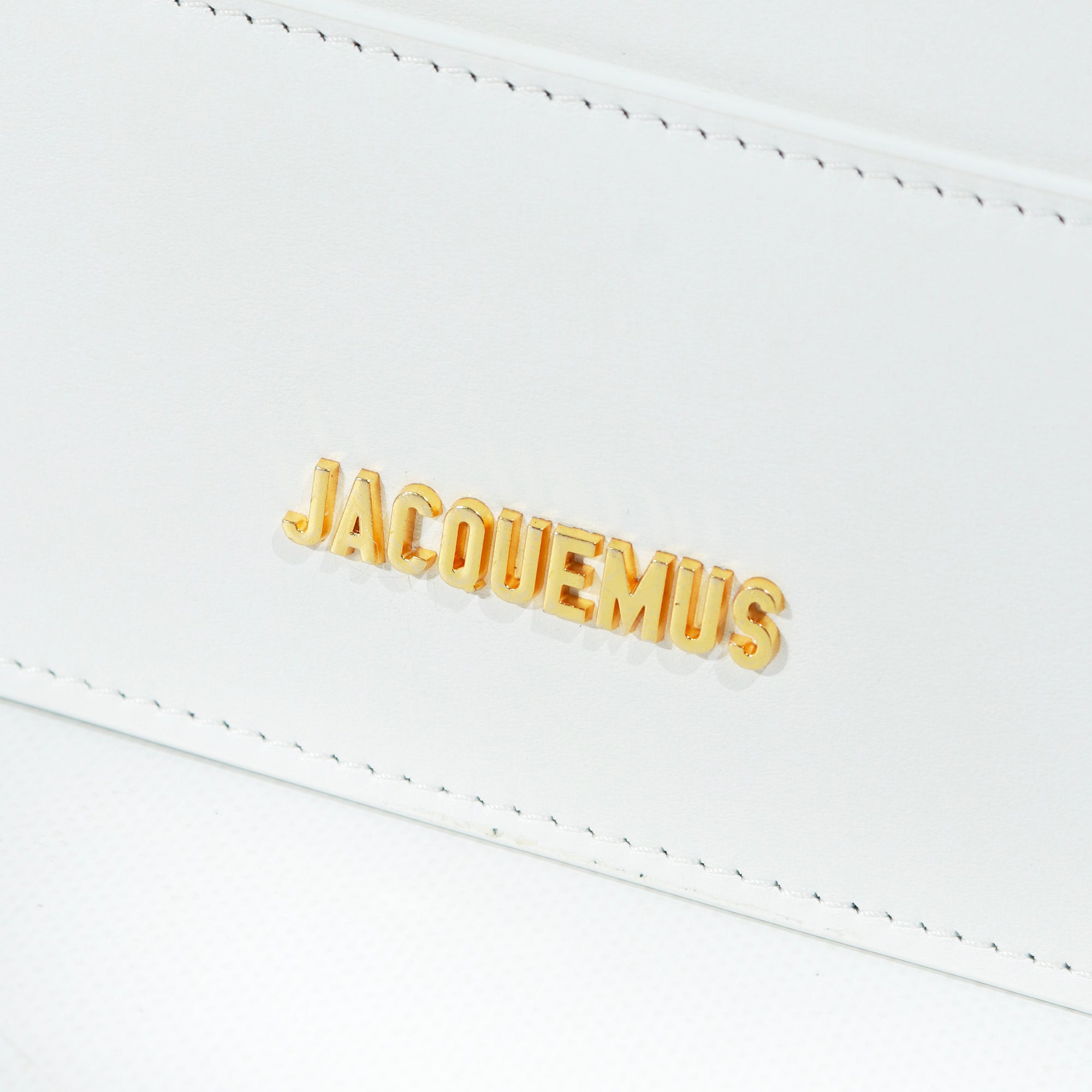 JACQUEMUS - Sac à épaule Le Ciuciu en cuir blanc
