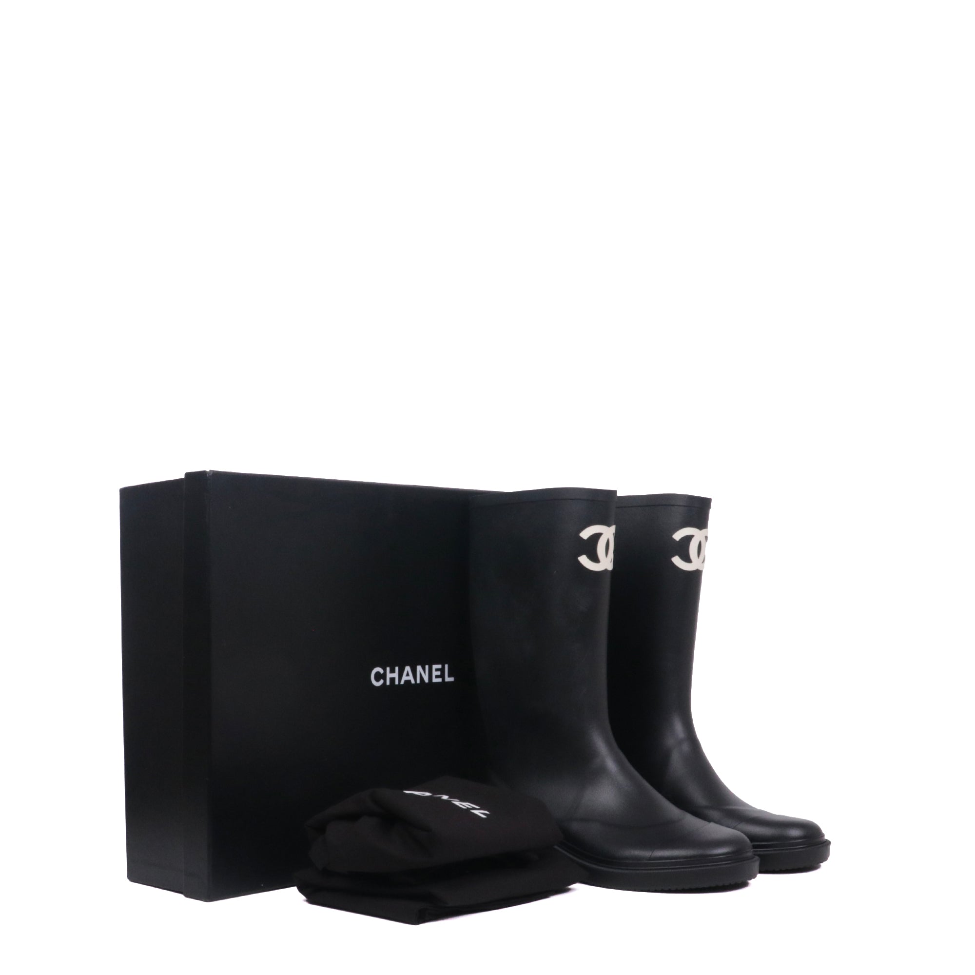 CHANEL - Rubber rain boots (T38)